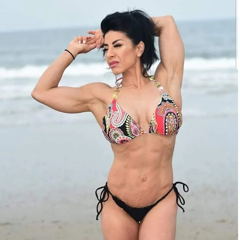 Unedited photo of fitness competitor Hidalia at Marina Del Rey, CA