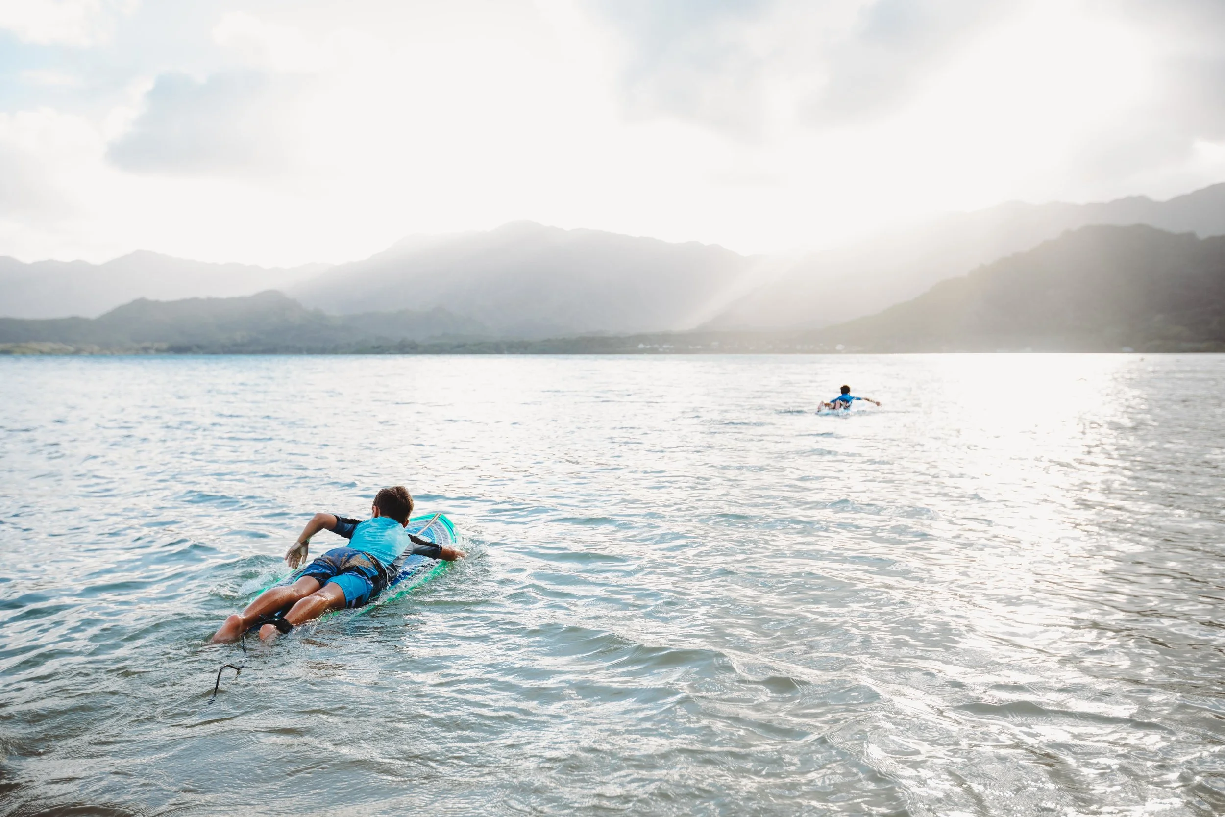 chelsie thompson photography surfer kualoa-1.jpg