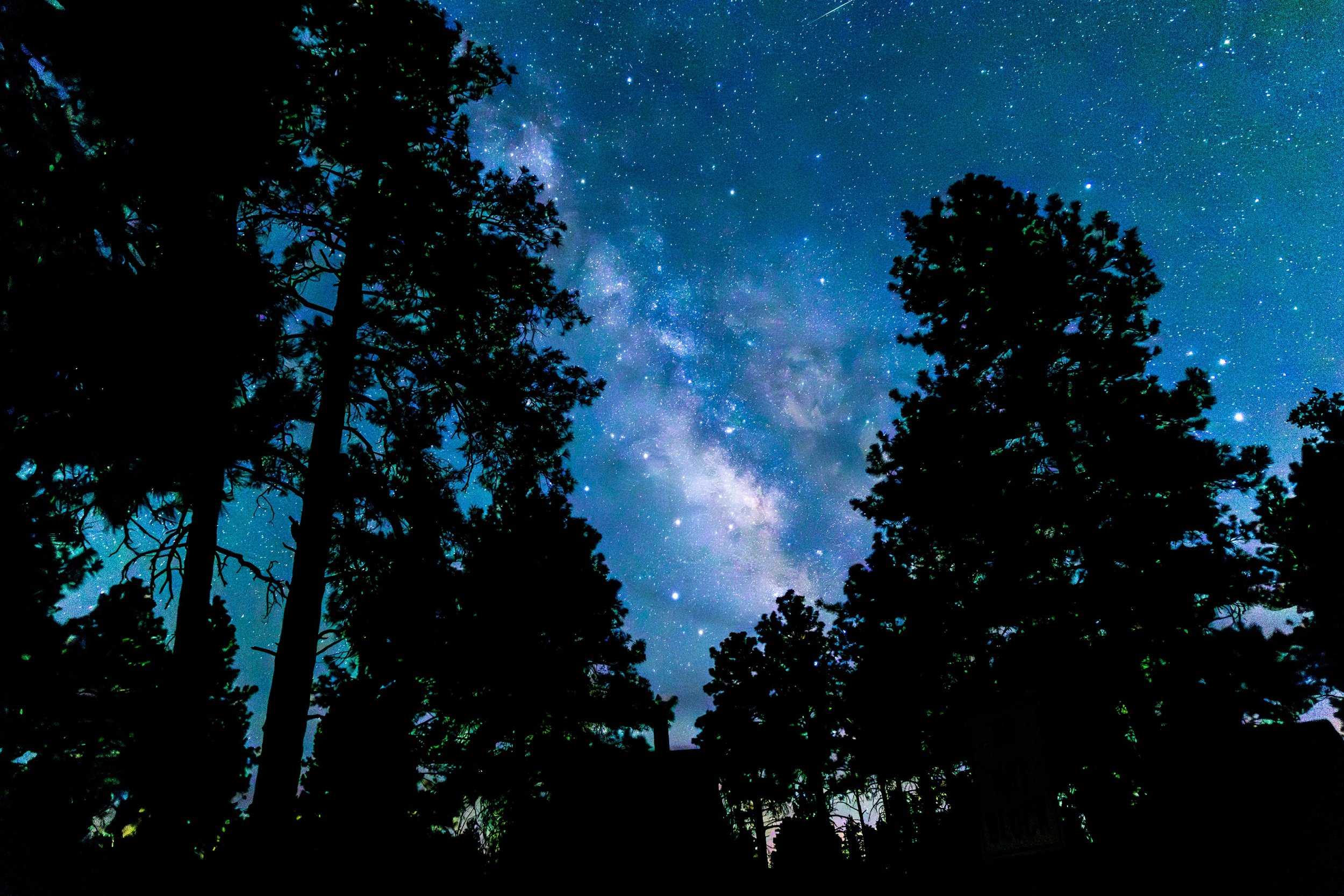 I know it's the middle of the night, but I just finished editing some astro photos I took at the @grandcanyonnps and had to share one! I've been doing astro photos for 19 years and the ones I got last month are definitely in my top 10! Have you been 