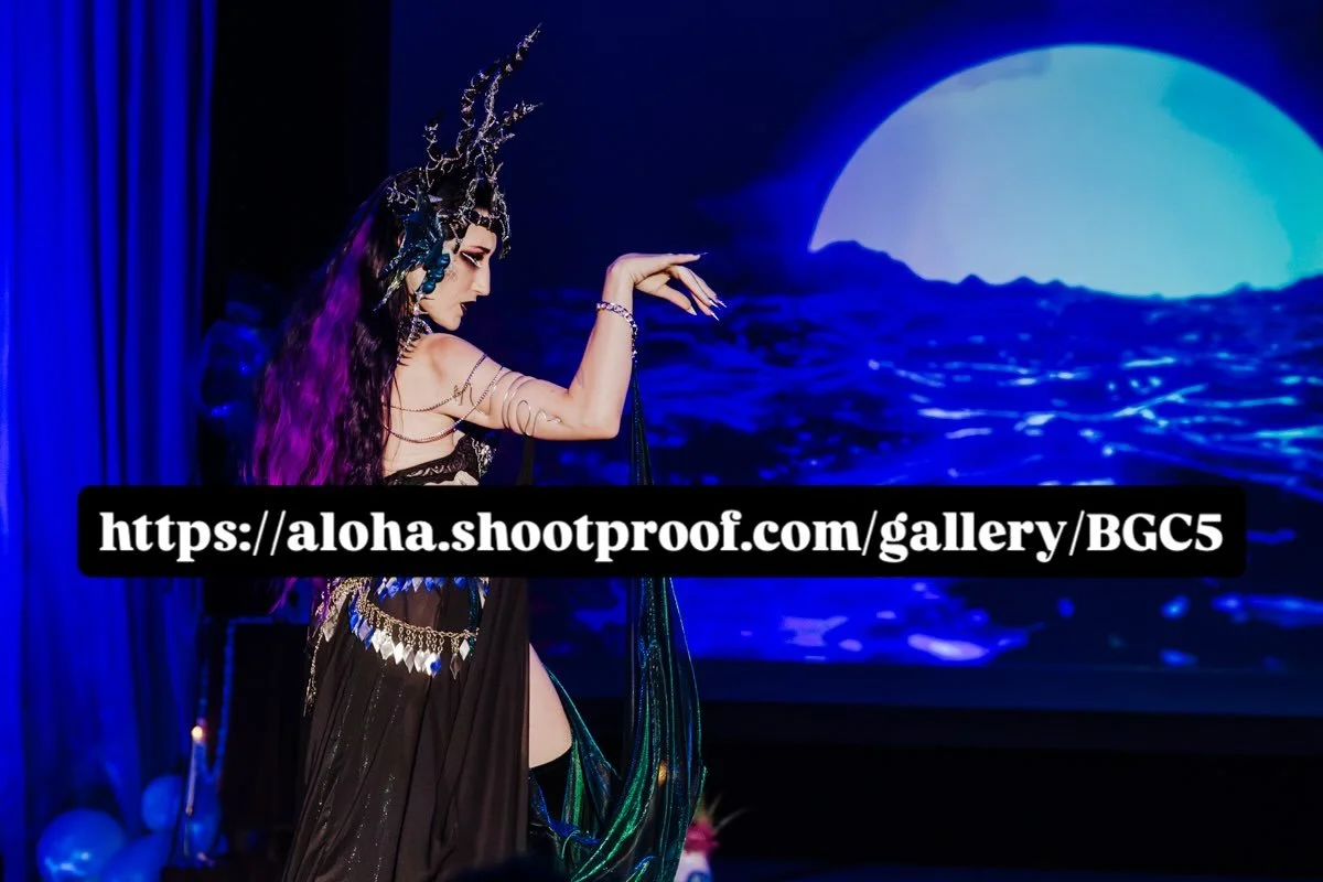155 photos in the gallery from @booksgownsandcrowns chapter 5! From panels, to the fashion show, to my heart shaped sunglasses project! Go check it out and download your photos! I only ask you tag me when you share! I'm on Instagram, Facebook, TikTok