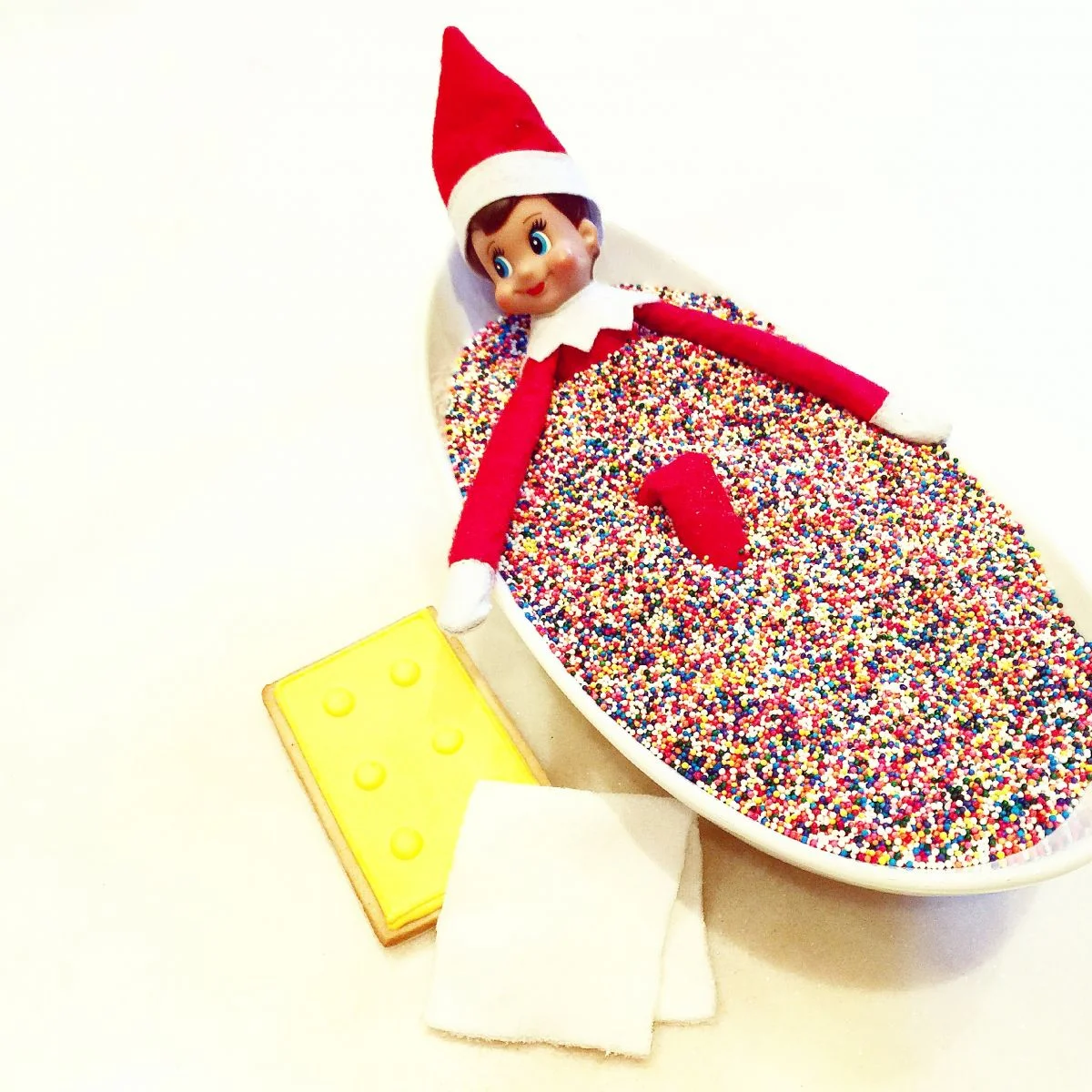 ElfontheShelfSprinkleBathLilyshop.jpg