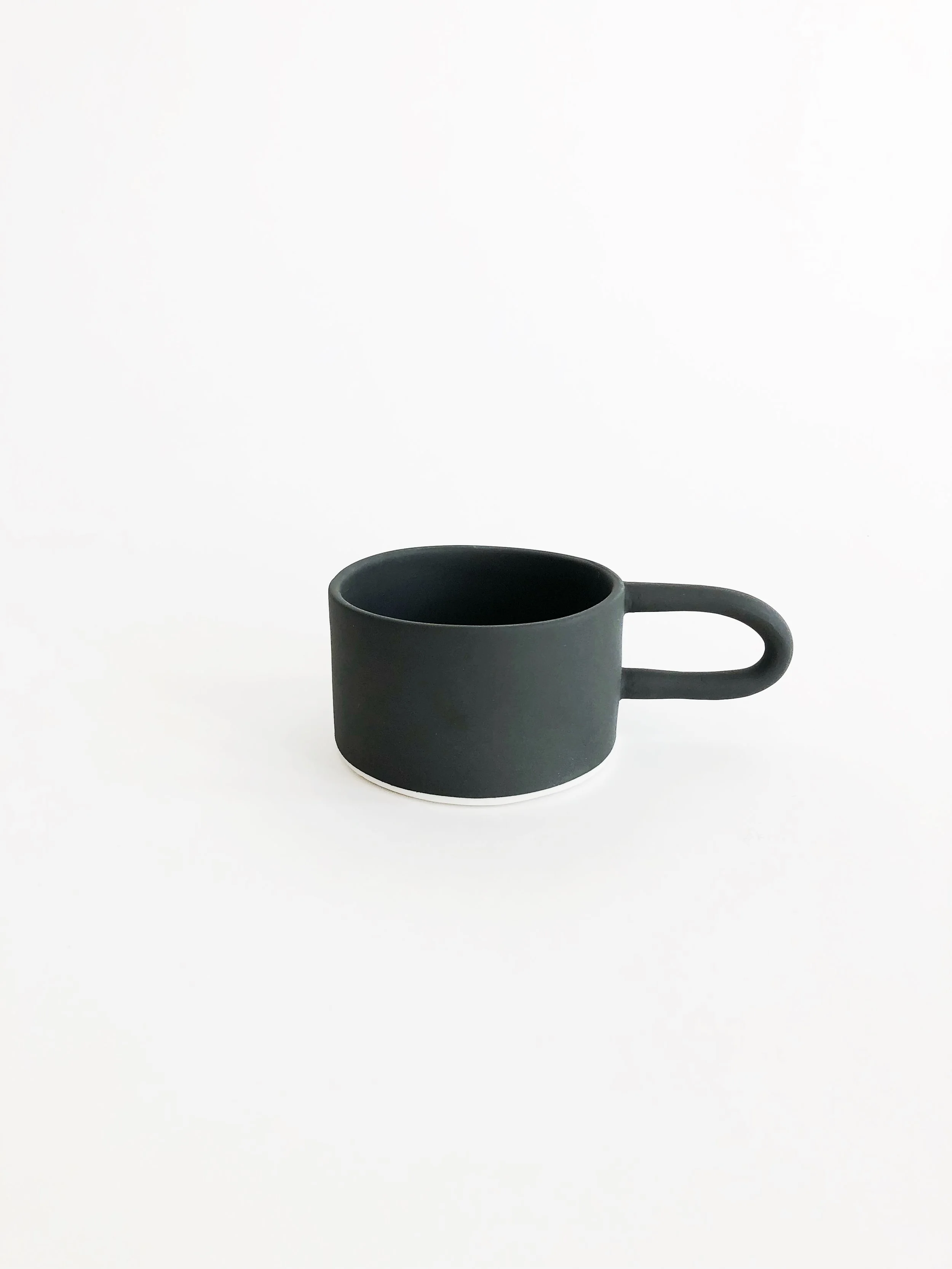 MatteBlackHairpinMug-Solo.jpg