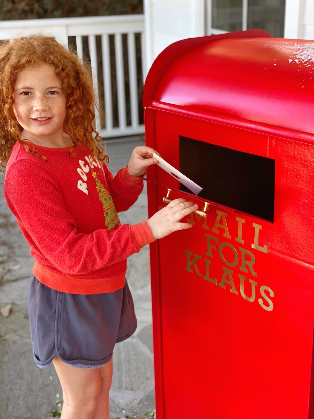 Klaus Mailbox DIY - Jessiedaye 1.JPG