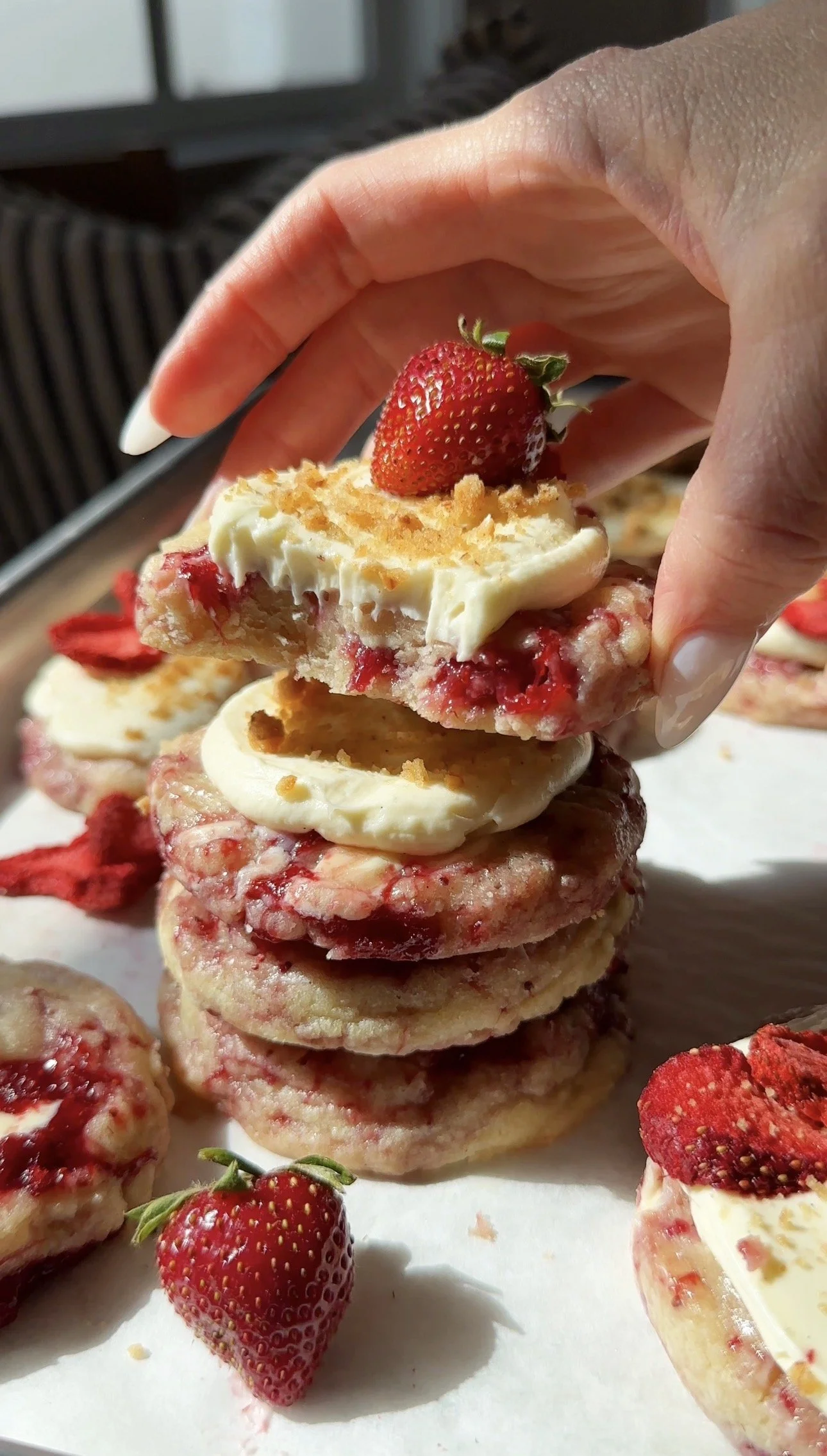 Strawberry White Chocolate Cheesecake Cookies