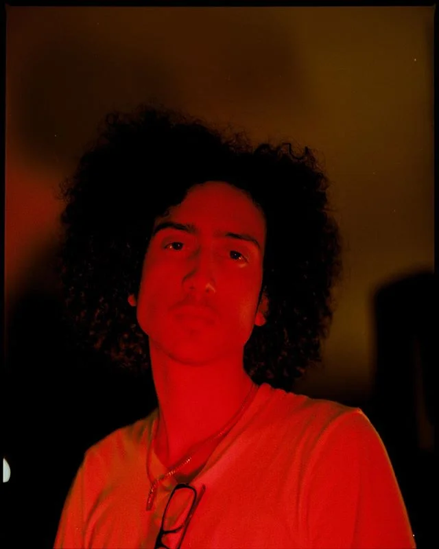 Tempered.

Medium Format shot by the one and only,
@cameradoodman