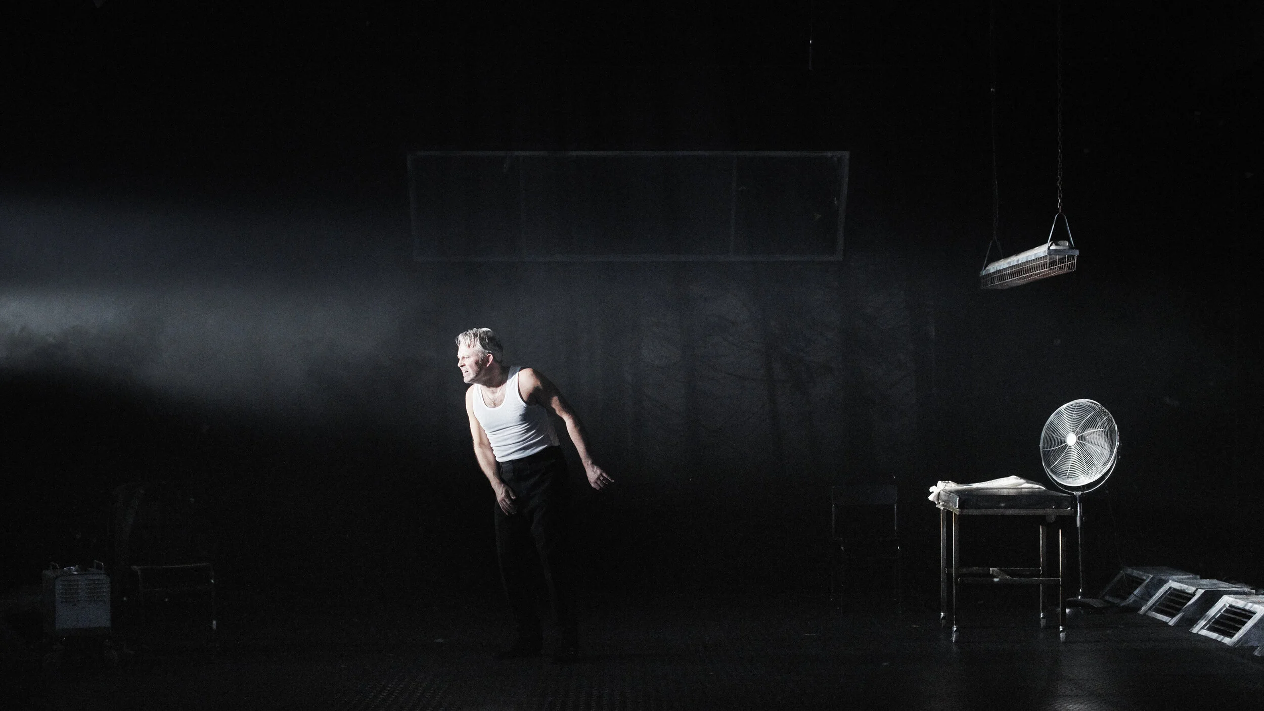 Louis Lovett in FRNKNSTN. Photo by Ros Kavanagh 3a.jpg