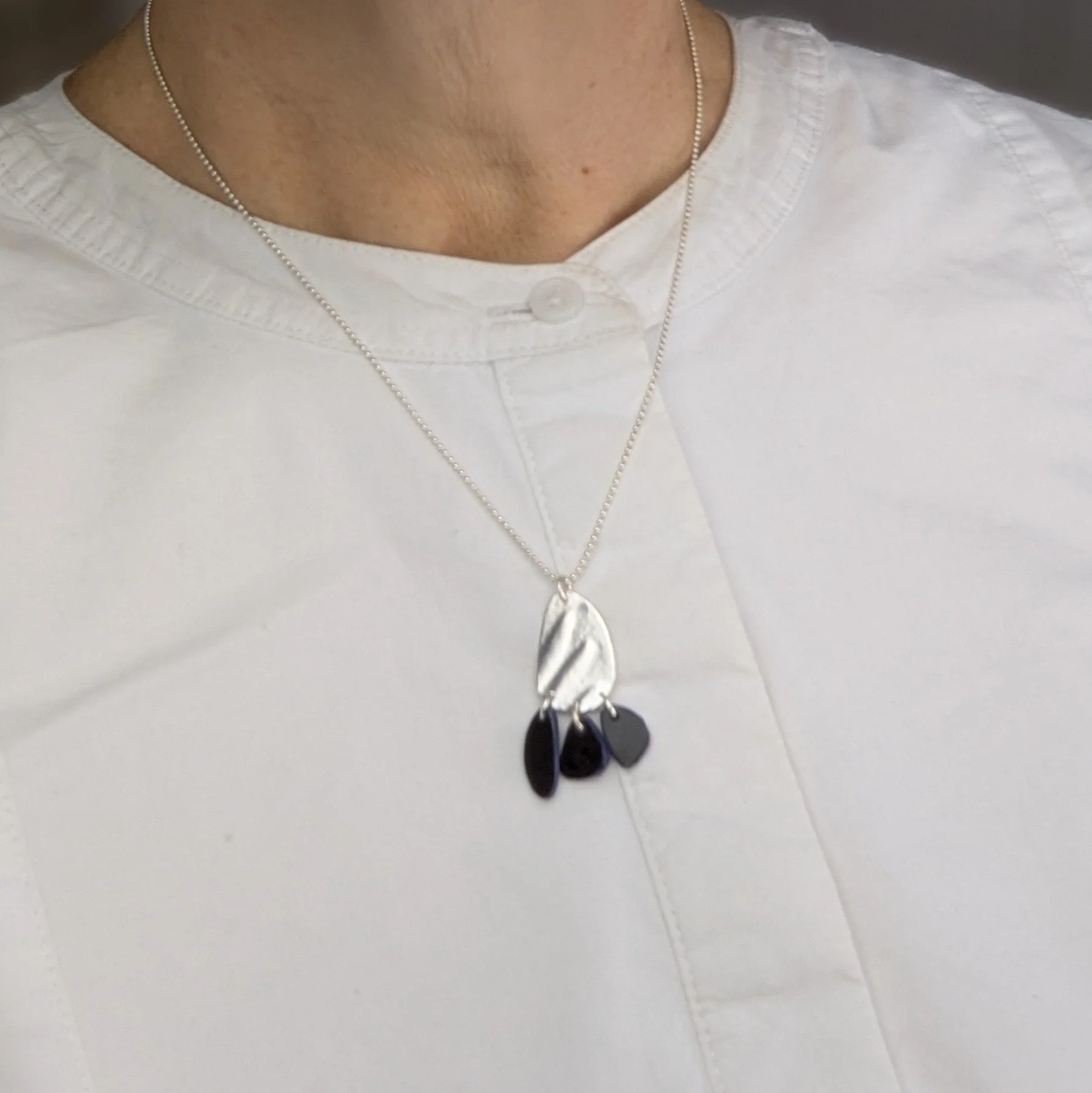 Tiddleywink pendant blk3.jpg