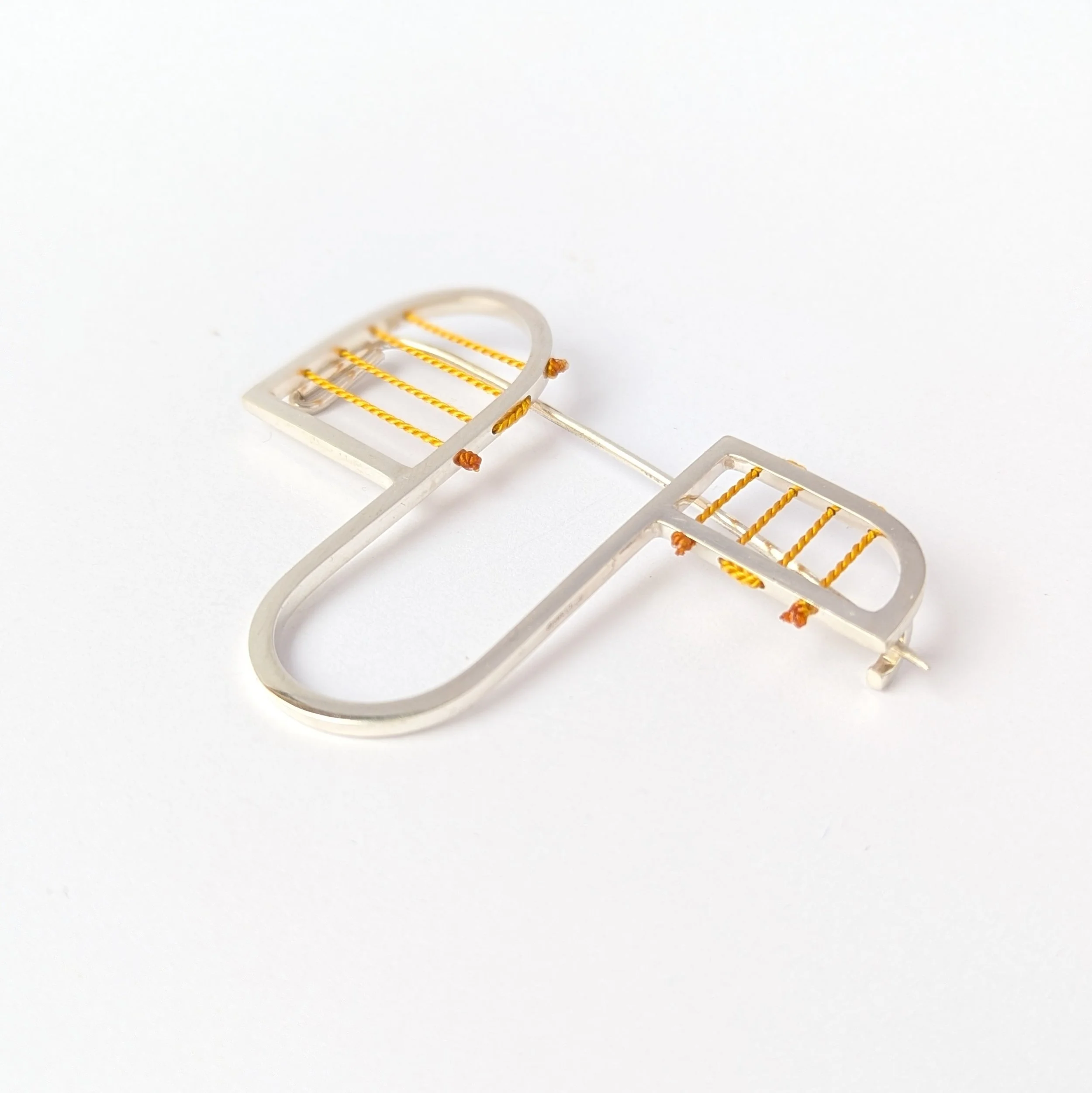 Open Wave Brooch Yel2.jpg