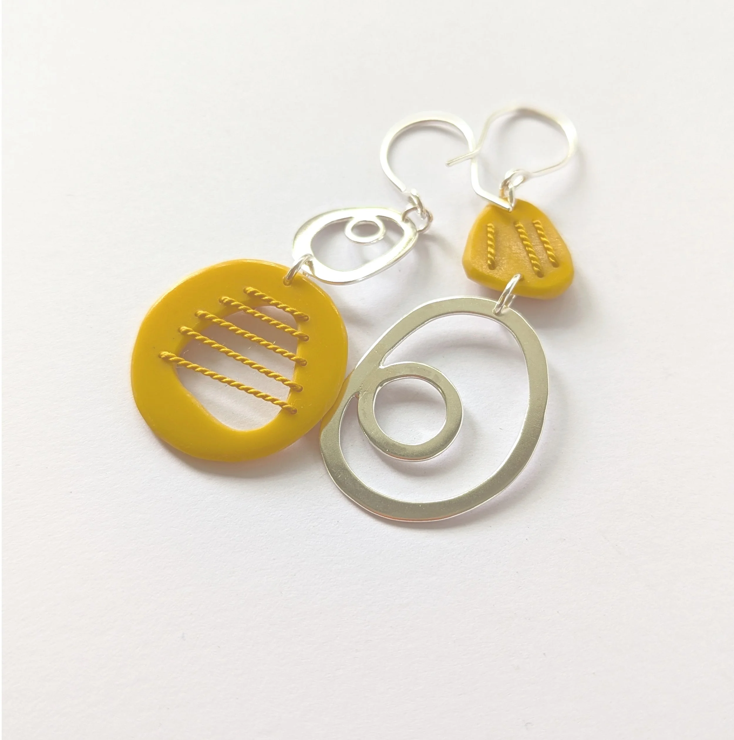TW Pebble Drop Yellow.jpg