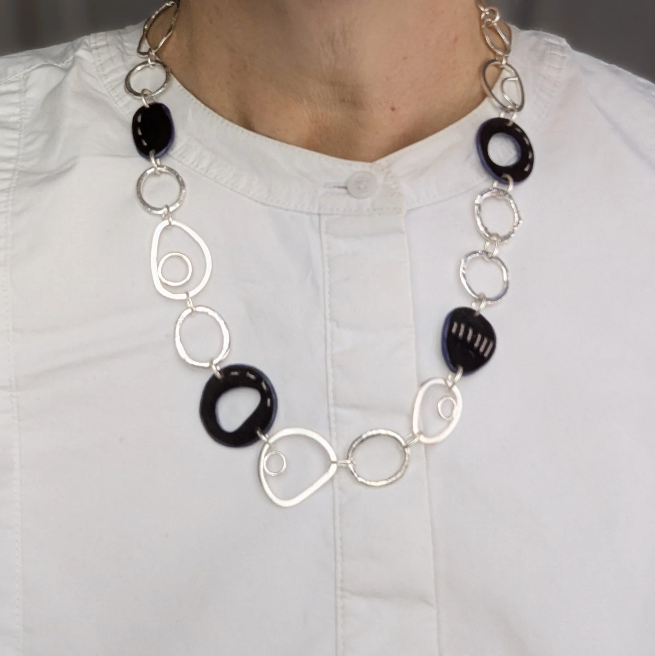 Tiddleywink Pebble Link Necklace - Black
