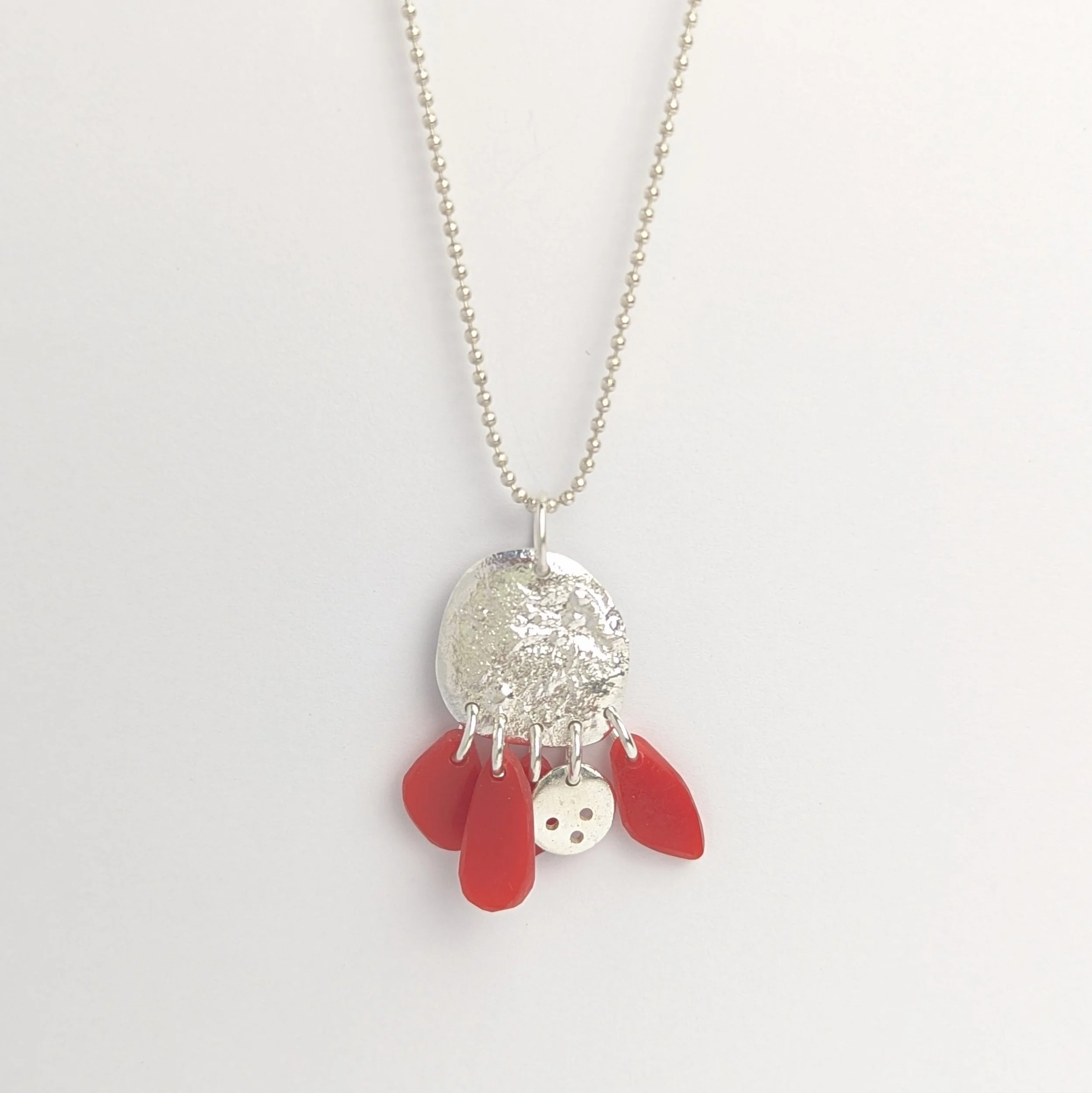 TW Pendant Red2.jpg