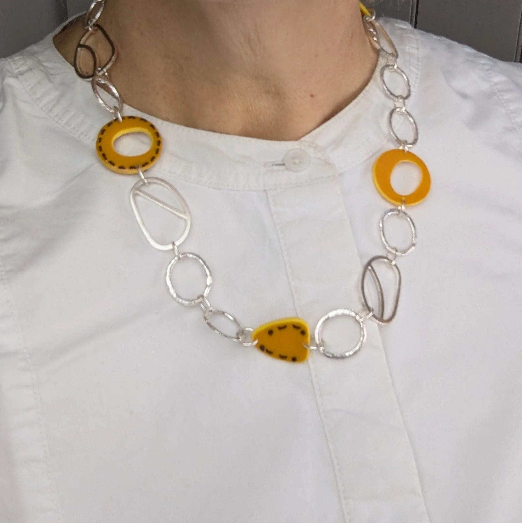 Tiddleywink link necklace yellow.jpg