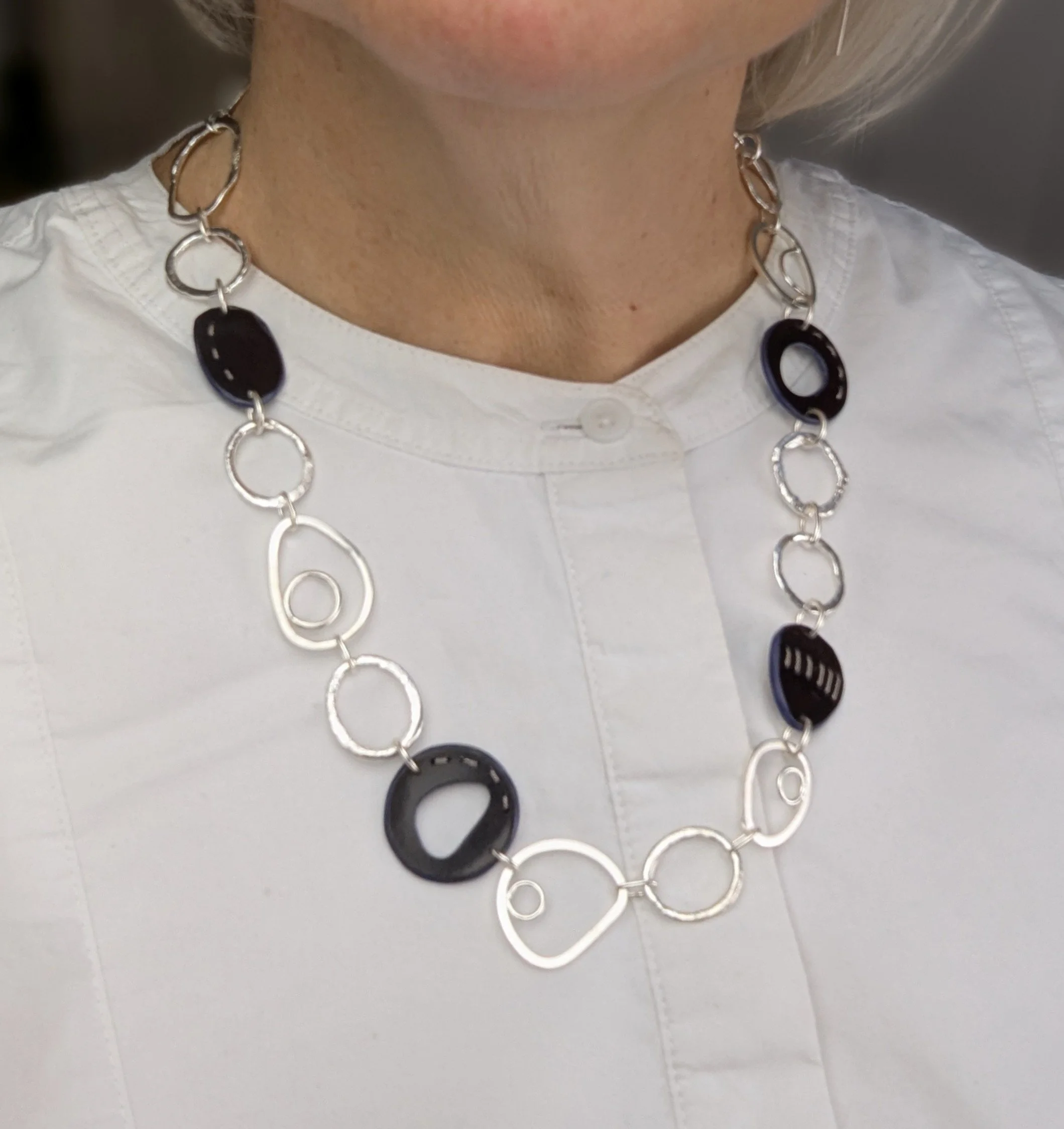 Tiddleywink link necklace black.jpg