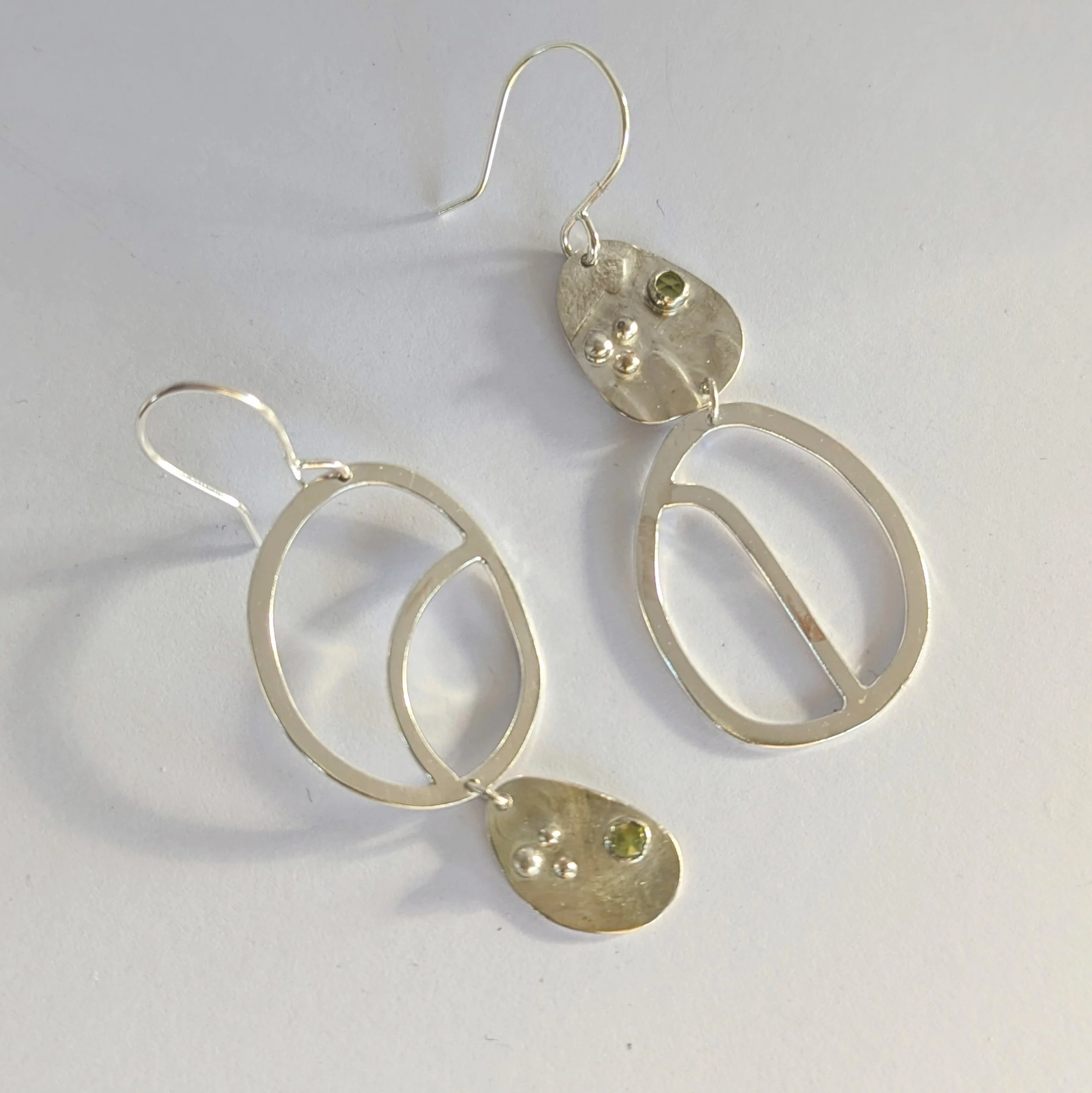 Pebble Drop Earrings With Peridot