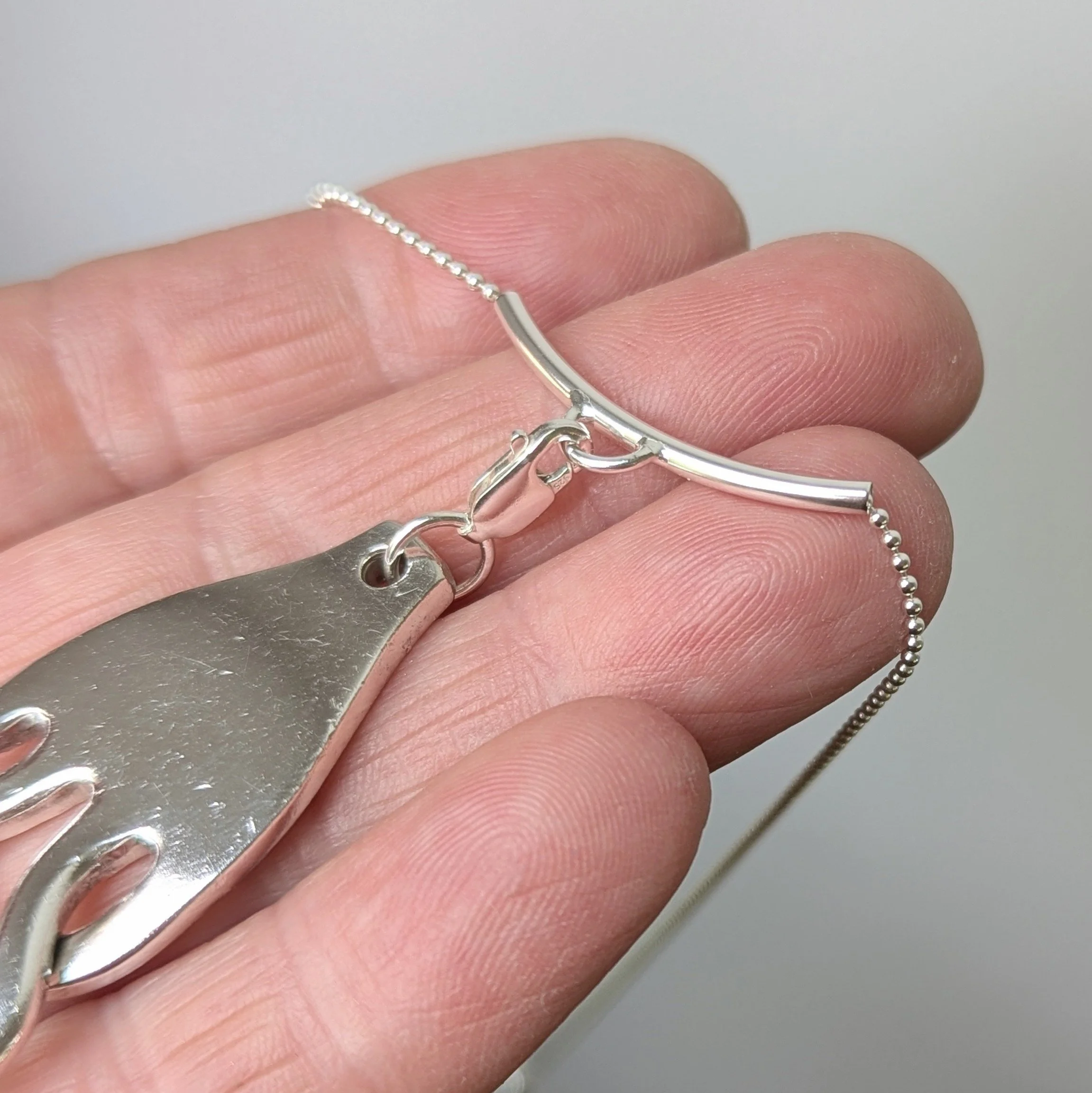 Fork pendant chain3.jpg