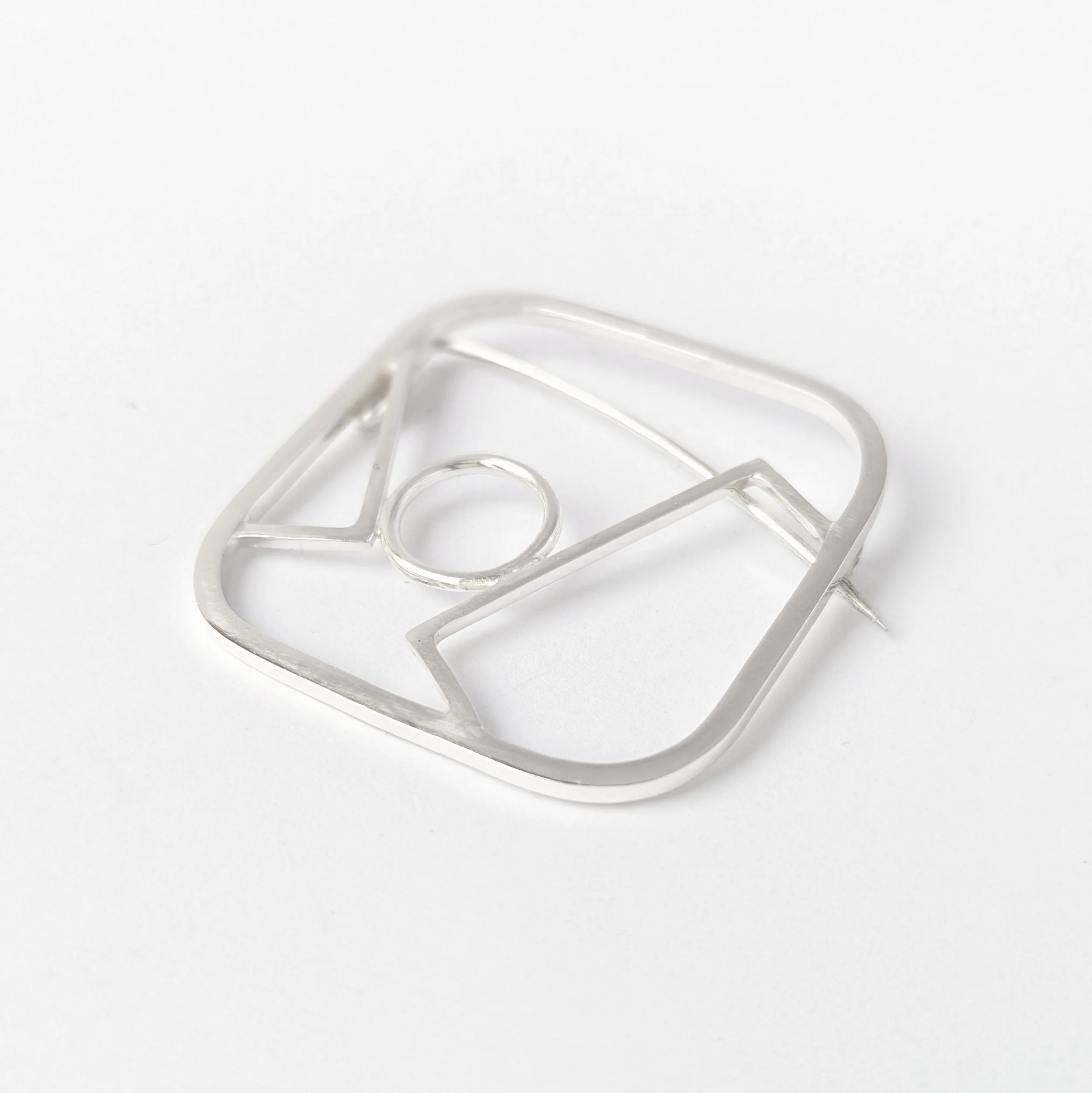 Square Snare brooch2.jpg