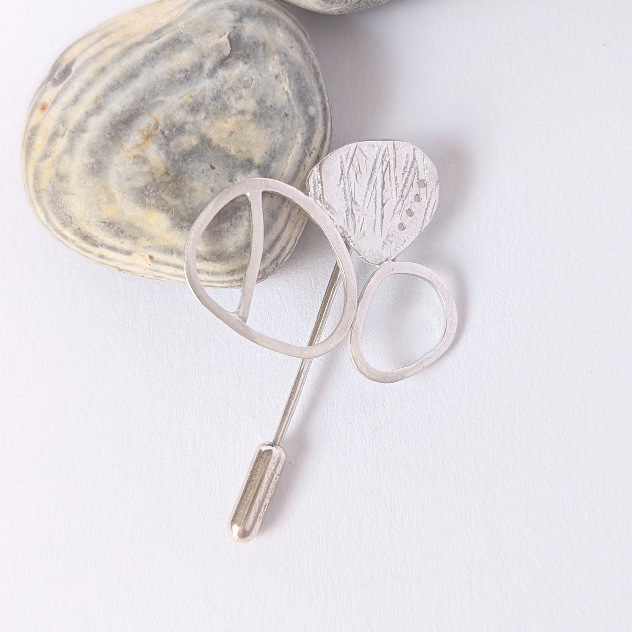 Gneiss Pebble stack pin3.jpg