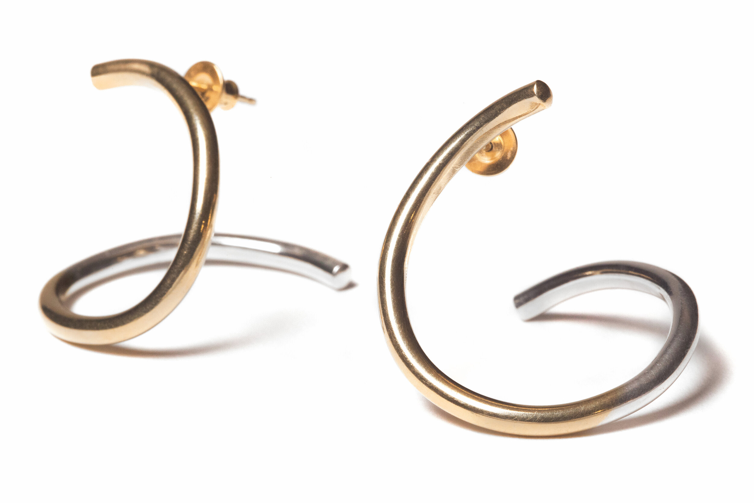 BOUCLES D'OREILLES IV-V