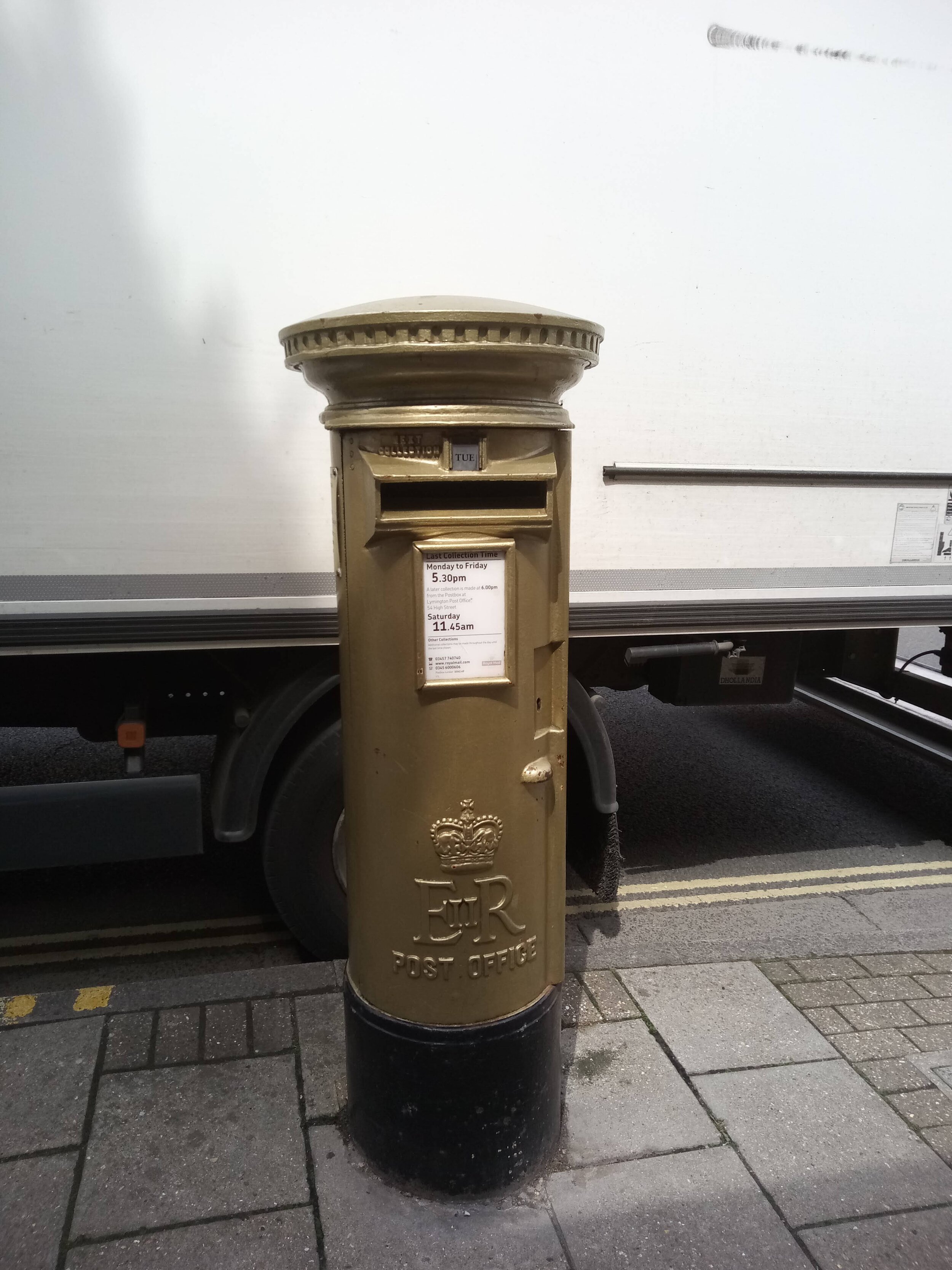  This wonderful gold postbox can be found in Lymington 