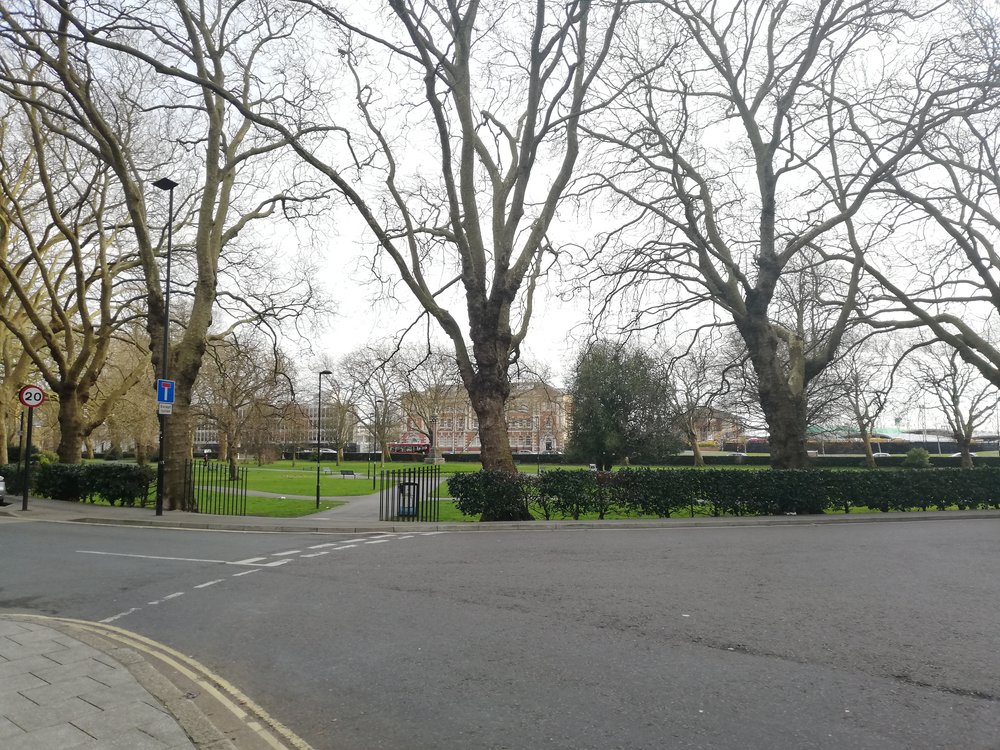 Queen's Park from Briton Street.jpg