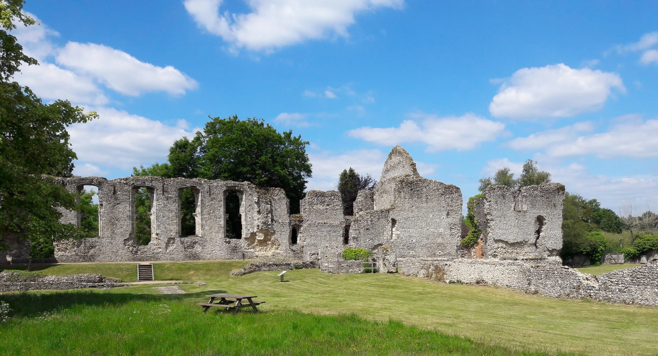 Bishop's Waltham Palace and Museum (Fully Booked)