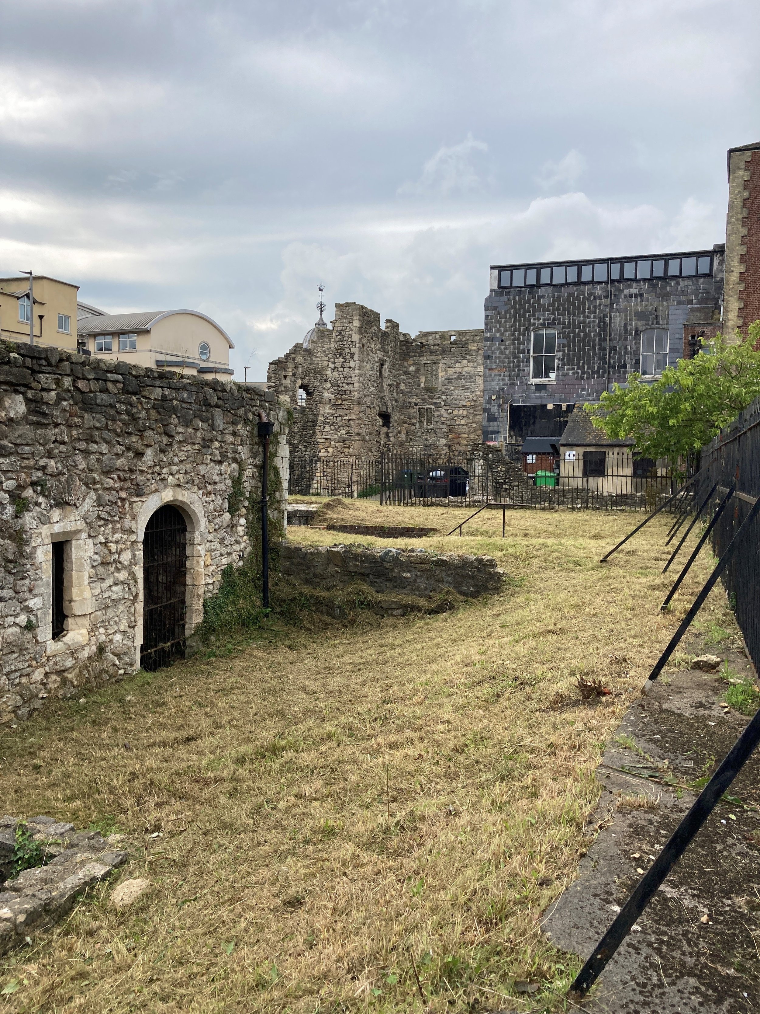 Canute's Palace and medieval wine vaults