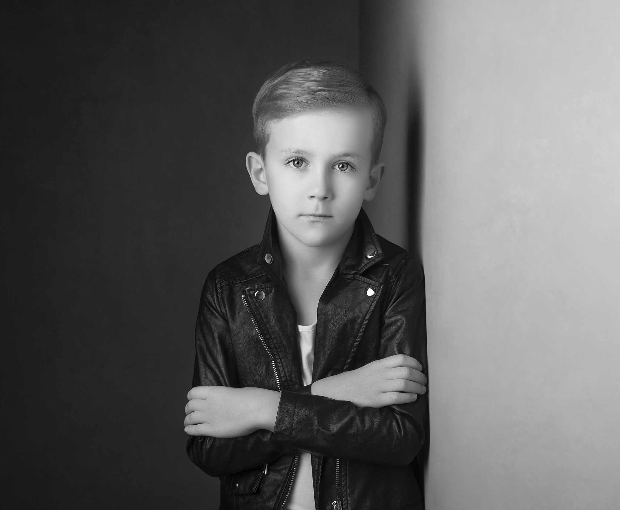 elizabethgphotography_childrens_fineart_kingslangley_hertfordshire_model_actor_updates_teddy_hawkins.jpg