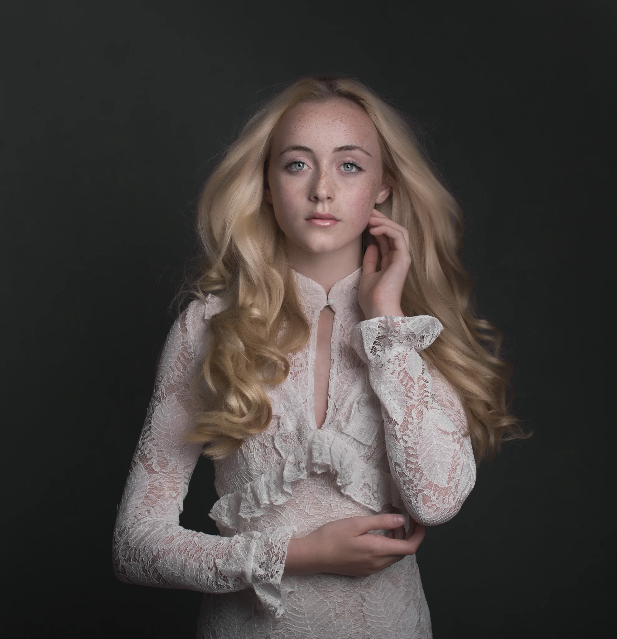 elizabethgphotography_fineart_kingslangley_hertfordshire_child_model_ellie_c_2.jpg