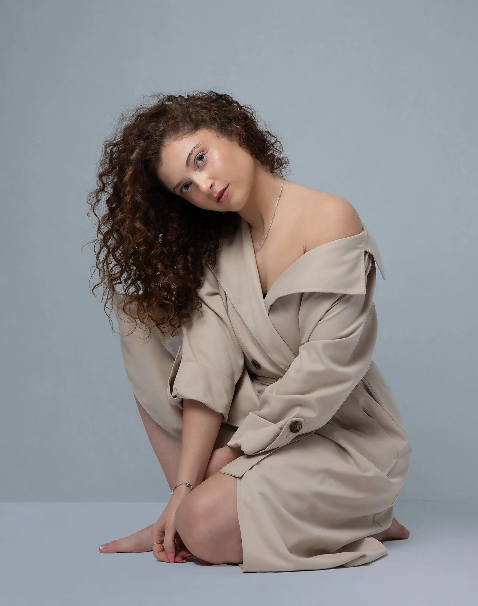 Robyn Elizabeth Professional Headshot Photographer in Kings Langley, London — Elizabeth ...