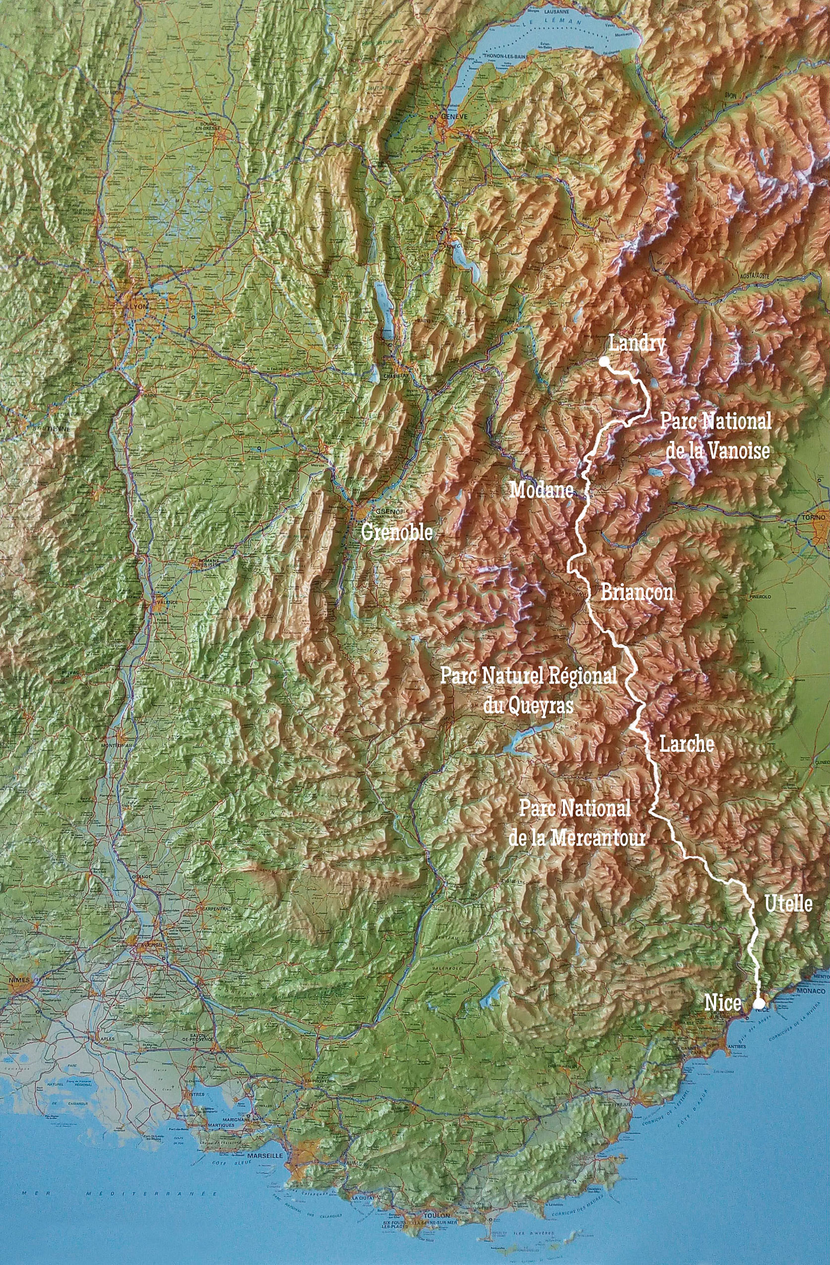 Route of the GR5 from Landry to Nice, with the GR55 variant through the Vanoise
