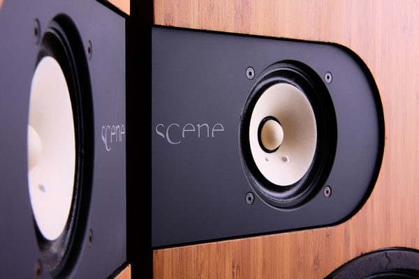 SCENE SPEAKER