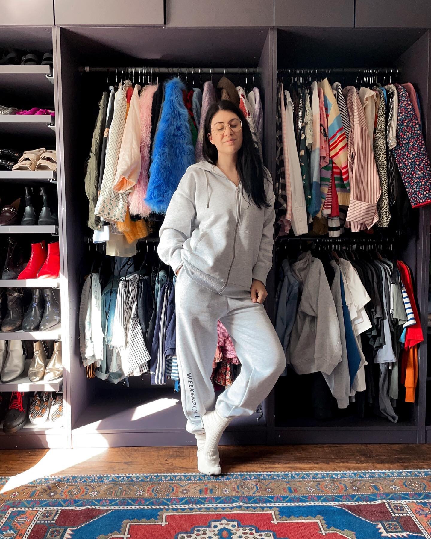 👋👋👋 I&rsquo;m deep in thought, just kidding I&rsquo;m not, I&rsquo;m standing here like an absolute lemon 🍋 because I can&rsquo;t take a picture of the inside of my brain and a caption needs a photo 🤪. In the next couple of weeks our podcast is relaunching. It&rsquo;s brand new, it&rsquo;s called Brutally Honest and I&rsquo;m so in love with it already. I enjoyed the podcast previously but I didn&rsquo;t feel super &ldquo;into it&rdquo;. I&rsquo;m naturally quite a blunt person, I don&rsquo;t like fluff or rose-tinting or BS and the more I thought about it, the more I wanted a podcast where I could be a bit more like that. Where I could cover topics that I didn&rsquo;t feel were getting much airtime or that I felt were getting a little lost under all that rose-tinting. I&rsquo;m recording episode one today and it&rsquo;s all about Instagram followers. It seems to be something we all want more of (whether we are willing to admit that or not) but why? Do we want it to give our ego a