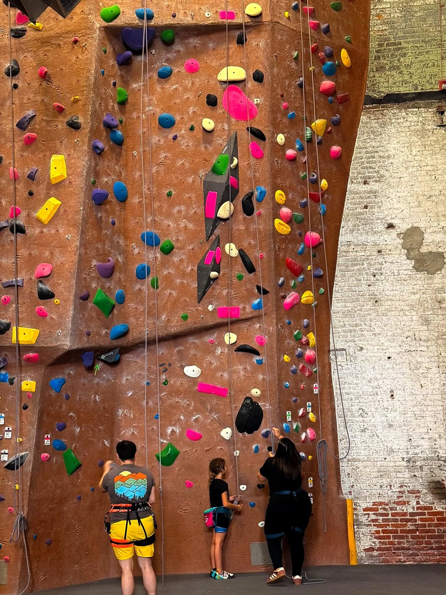 Fresh sets on the double overhang! Come try &lsquo;em out before we put the grades up, we love a mystery climb! 💪❔