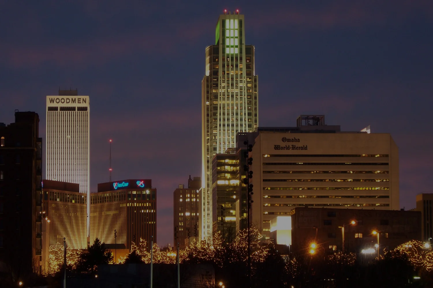 Downtown_Omaha_at_Night_dark.jpg