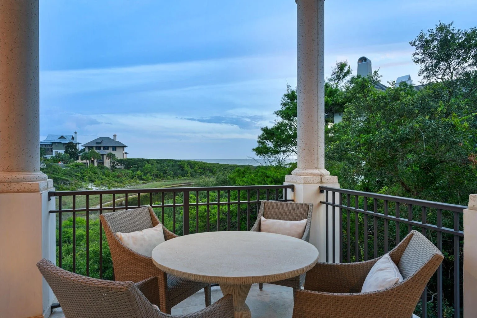 Retreat-Florida-201-W-Bermuda-Drive-27.jpg
