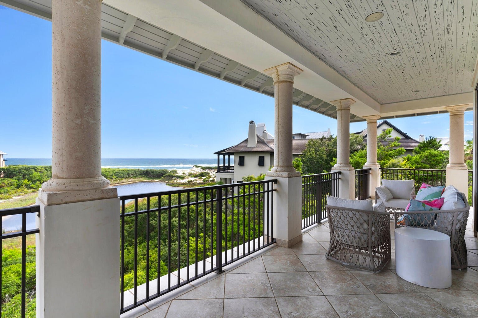 Retreat-Florida-201-W-Bermuda-Drive-41.jpg