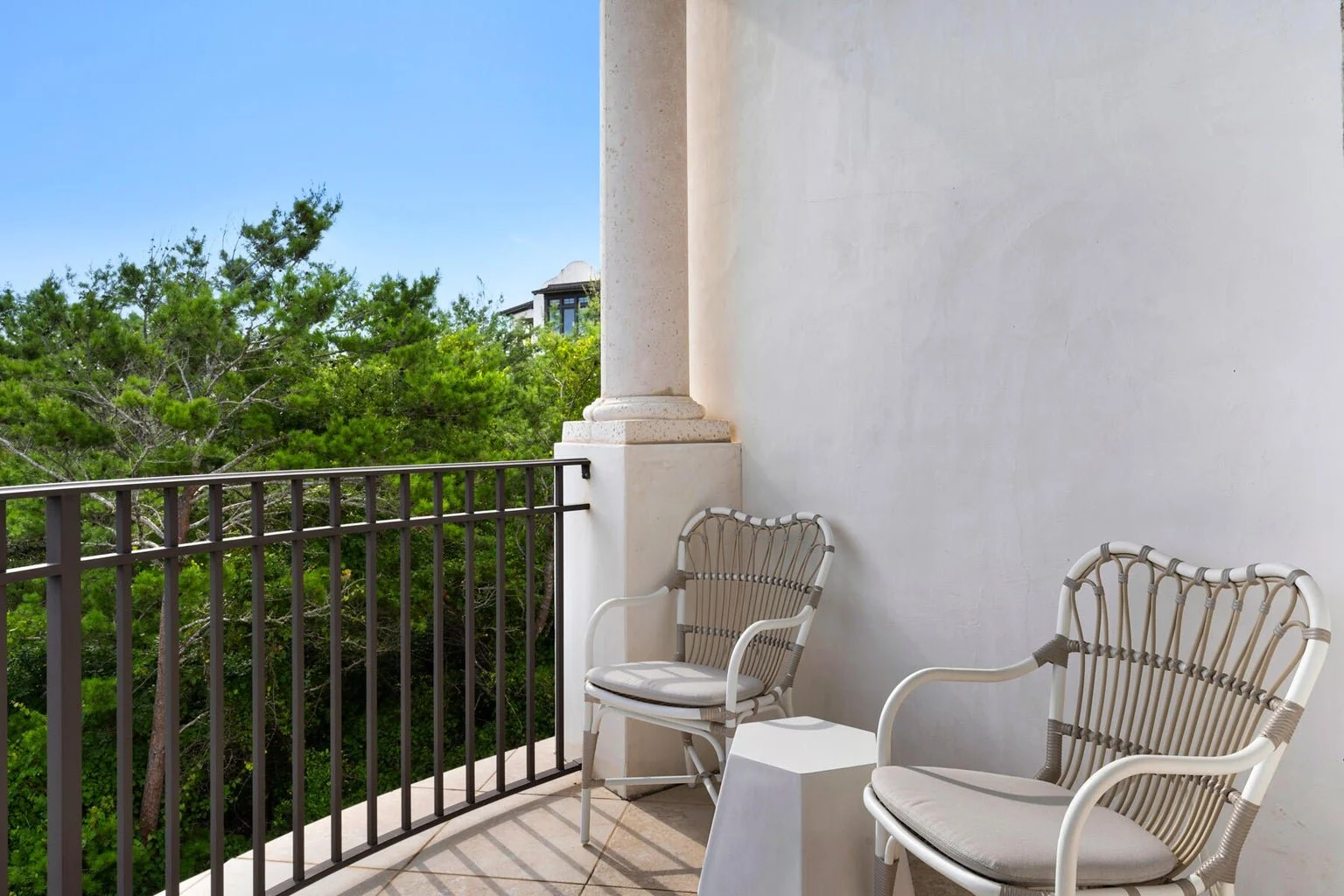 Retreat-Florida-201-W-Bermuda-Drive-53.jpg