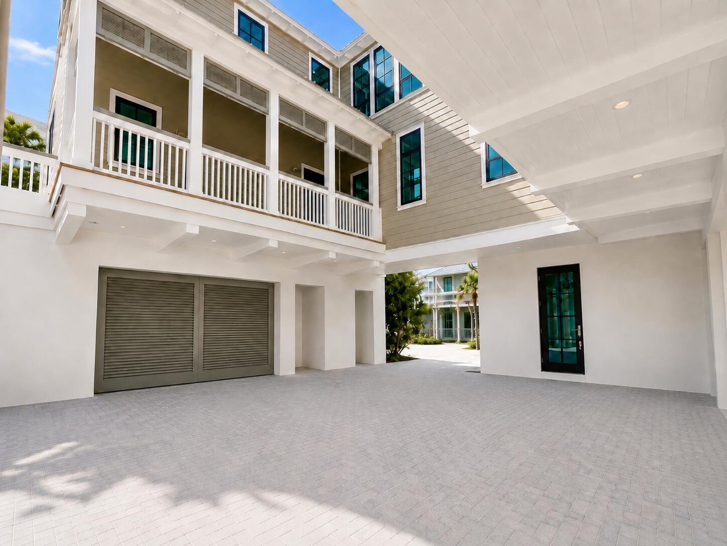 Retreat-Florida-151-Saint-Lucia-Lane-17.jpg