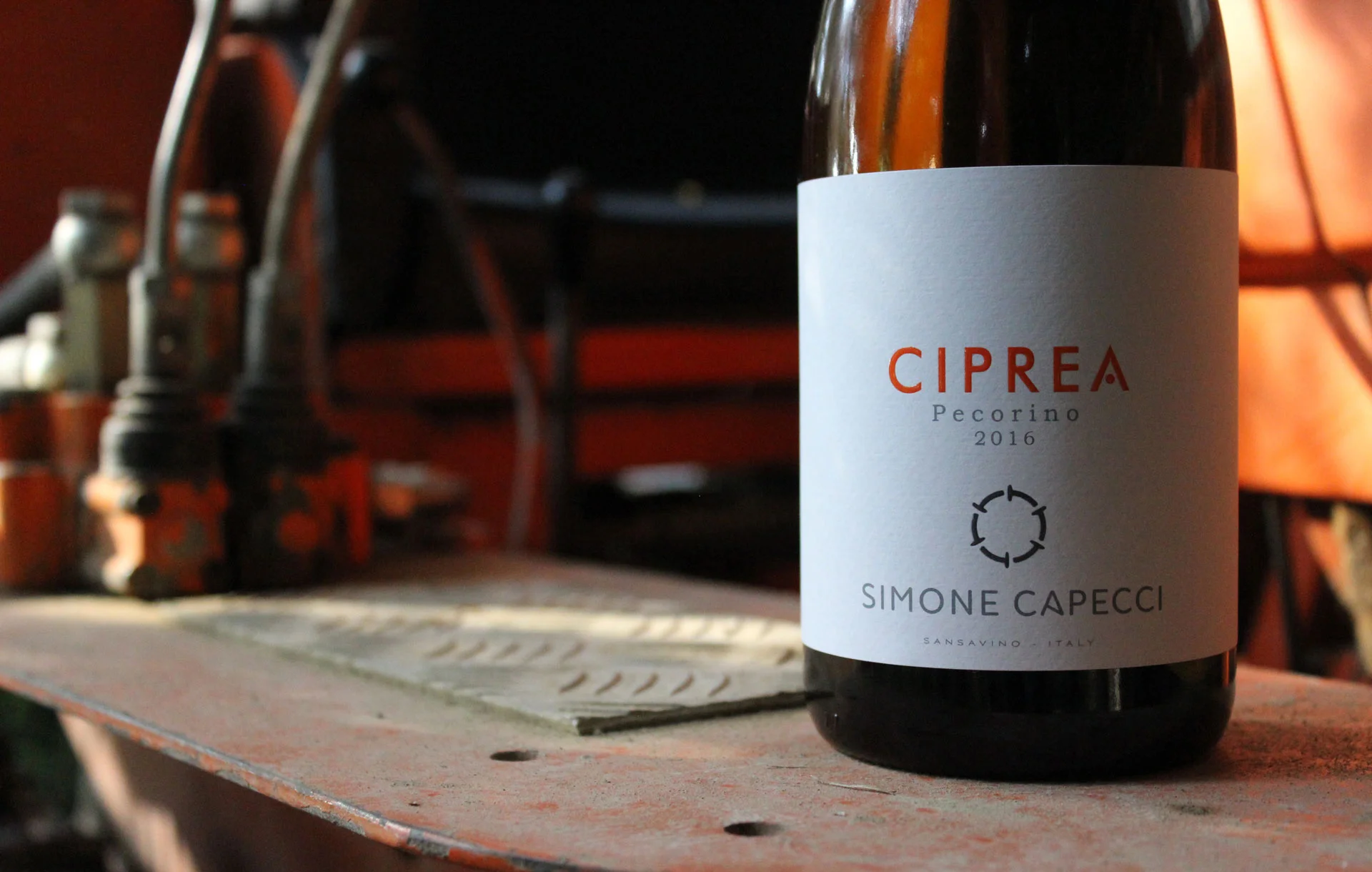 Vania-Gianese_Brand-Identity_Simone-Capecci-Wine_10.jpg
