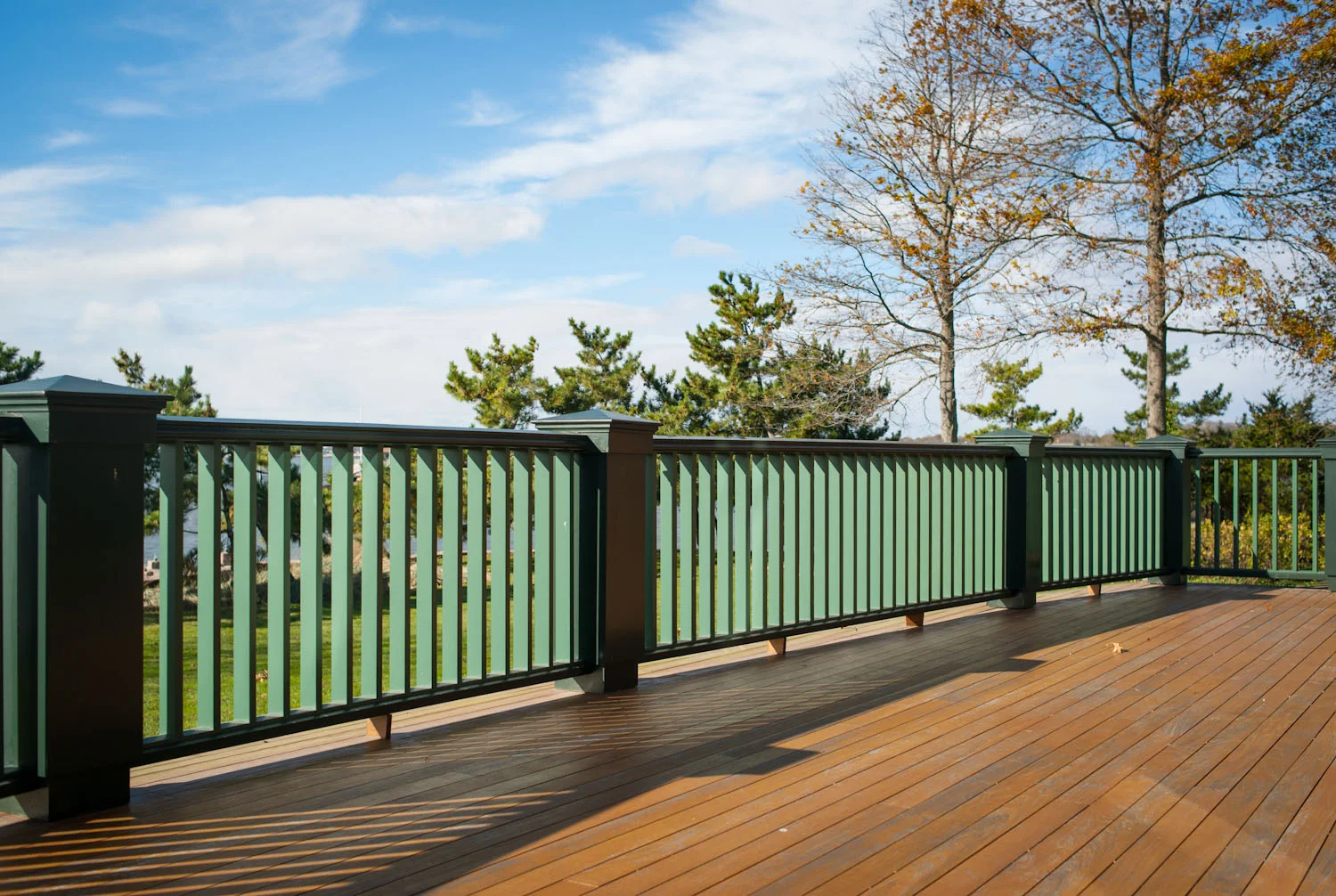 custom-deck-railing.jpg