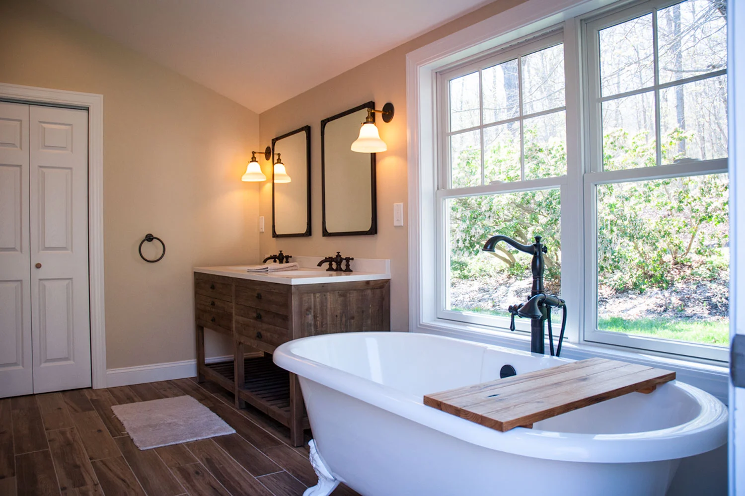 Master_bath_rustic.jpg