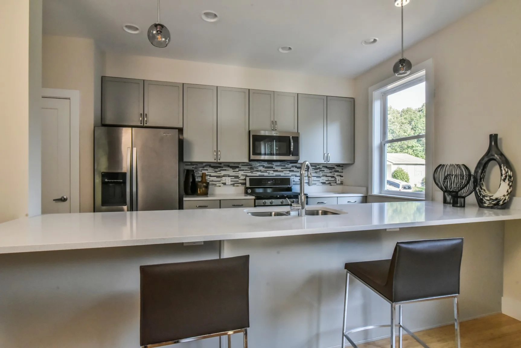 Gourmet kitchen