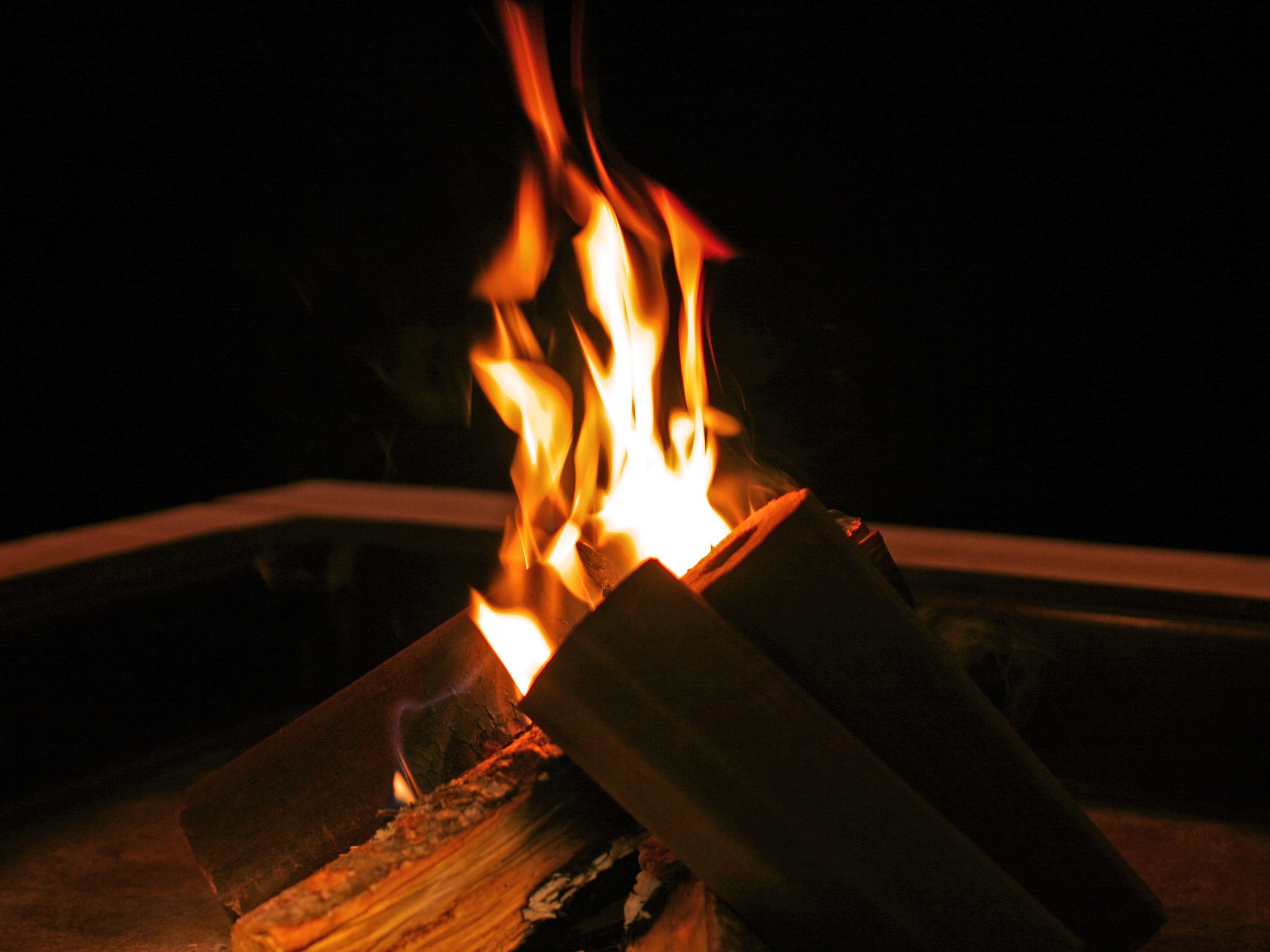 Fire pit 1.jpg