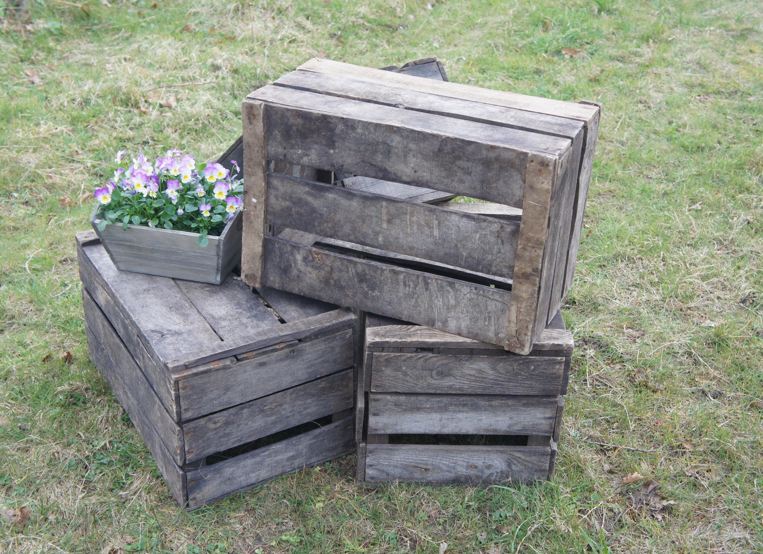 Apple crates 2.jpg