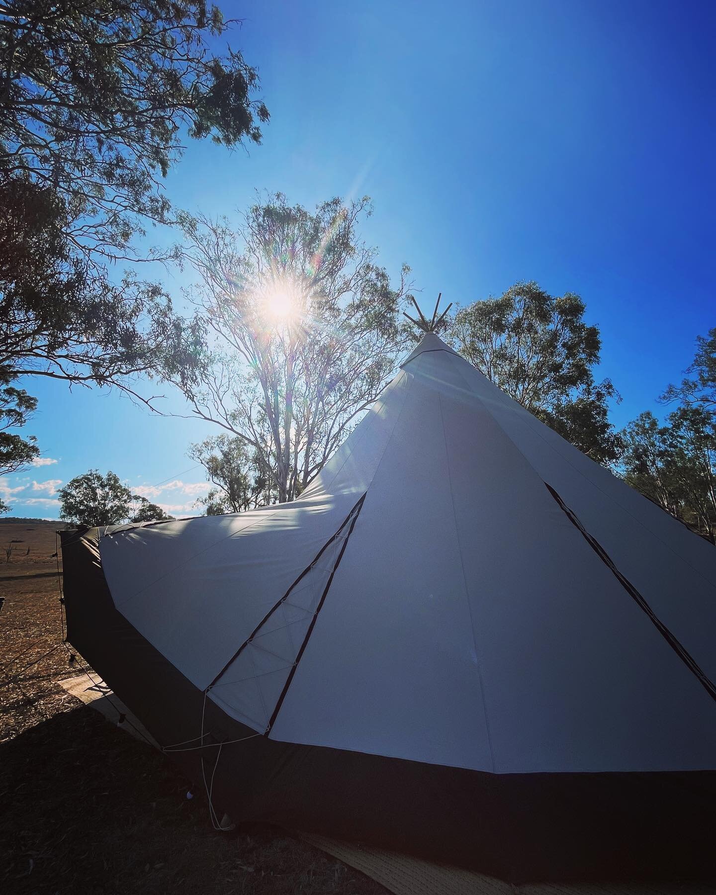 We travel far and wide with our tipis. This was just a short 600km round trip, but totally worth it to set up for a wedding on this stunning property. #weddingvibes #weddingtipi #tipiwedding #whitetipi #bohoweddingideas #weddingtime