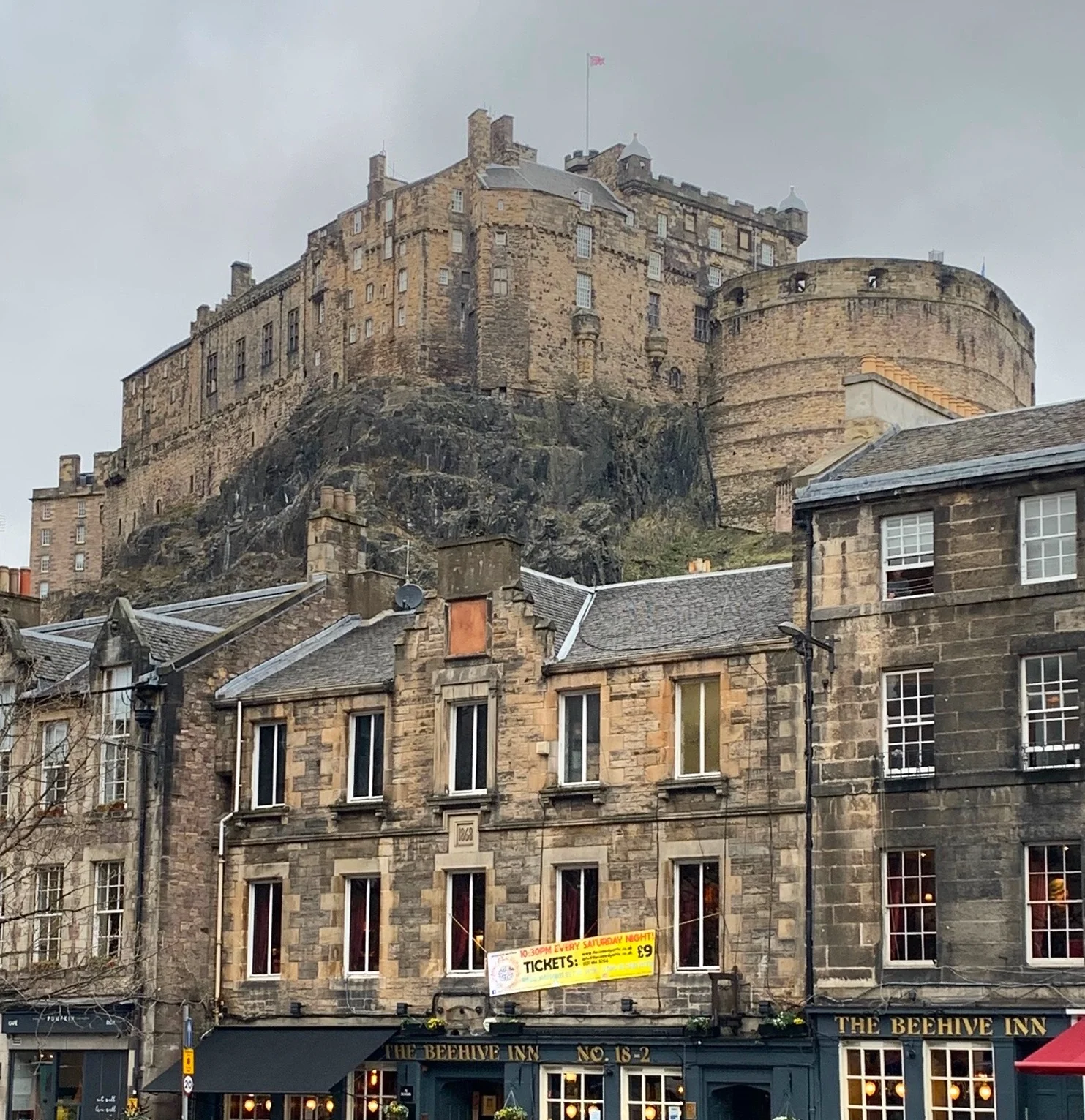 Edinburgh castle.jpg
