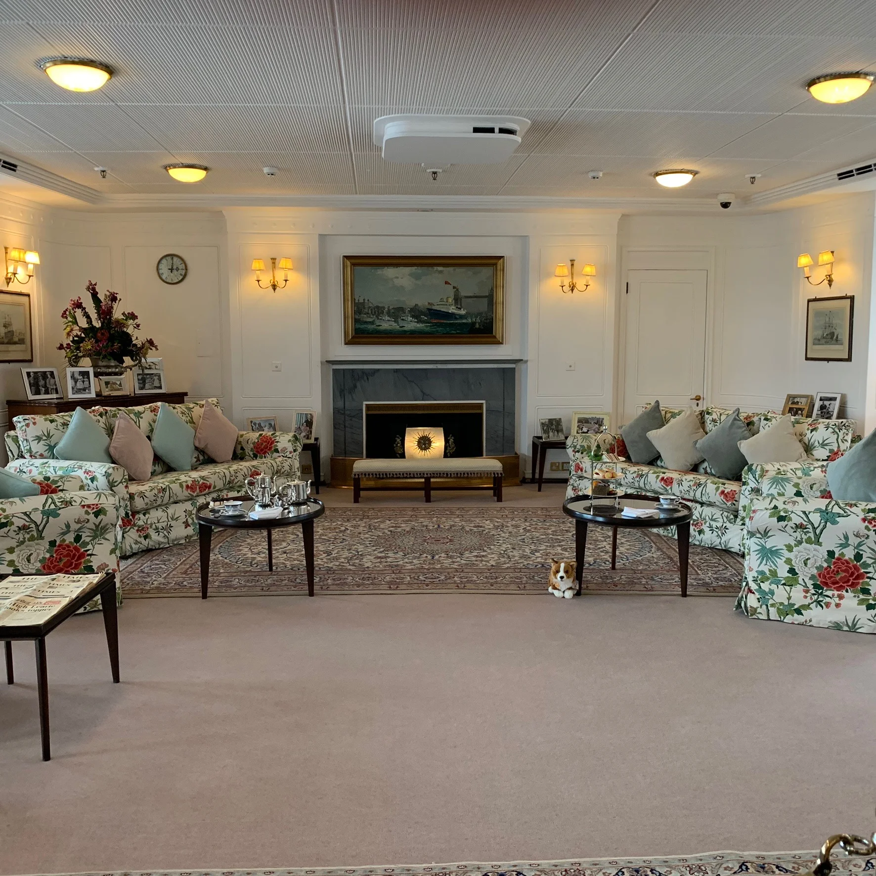 The sitting room on Britannia