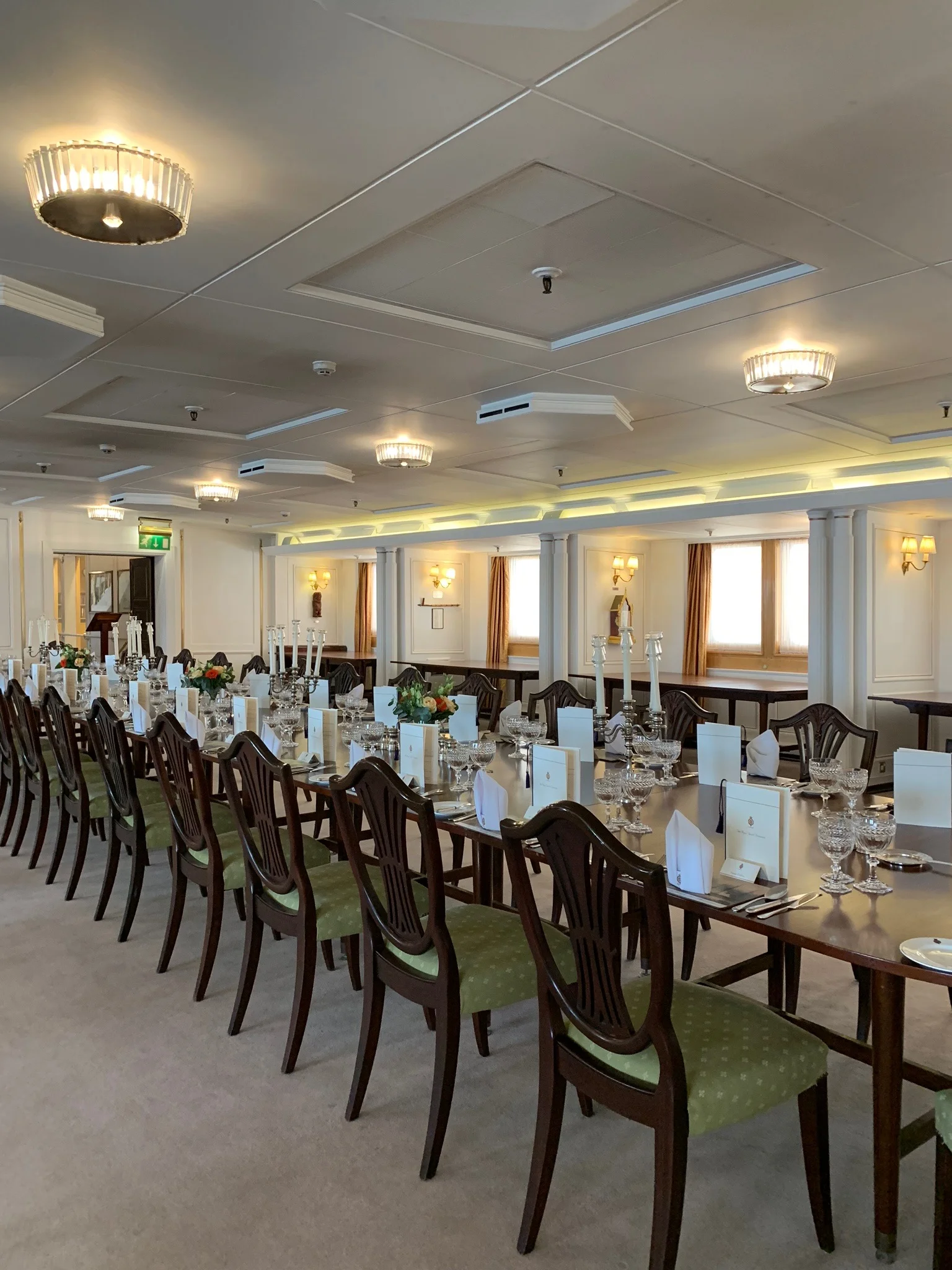The dining room which hosted many famous guests including Churchill, Mandela, Sinatra and Clinton