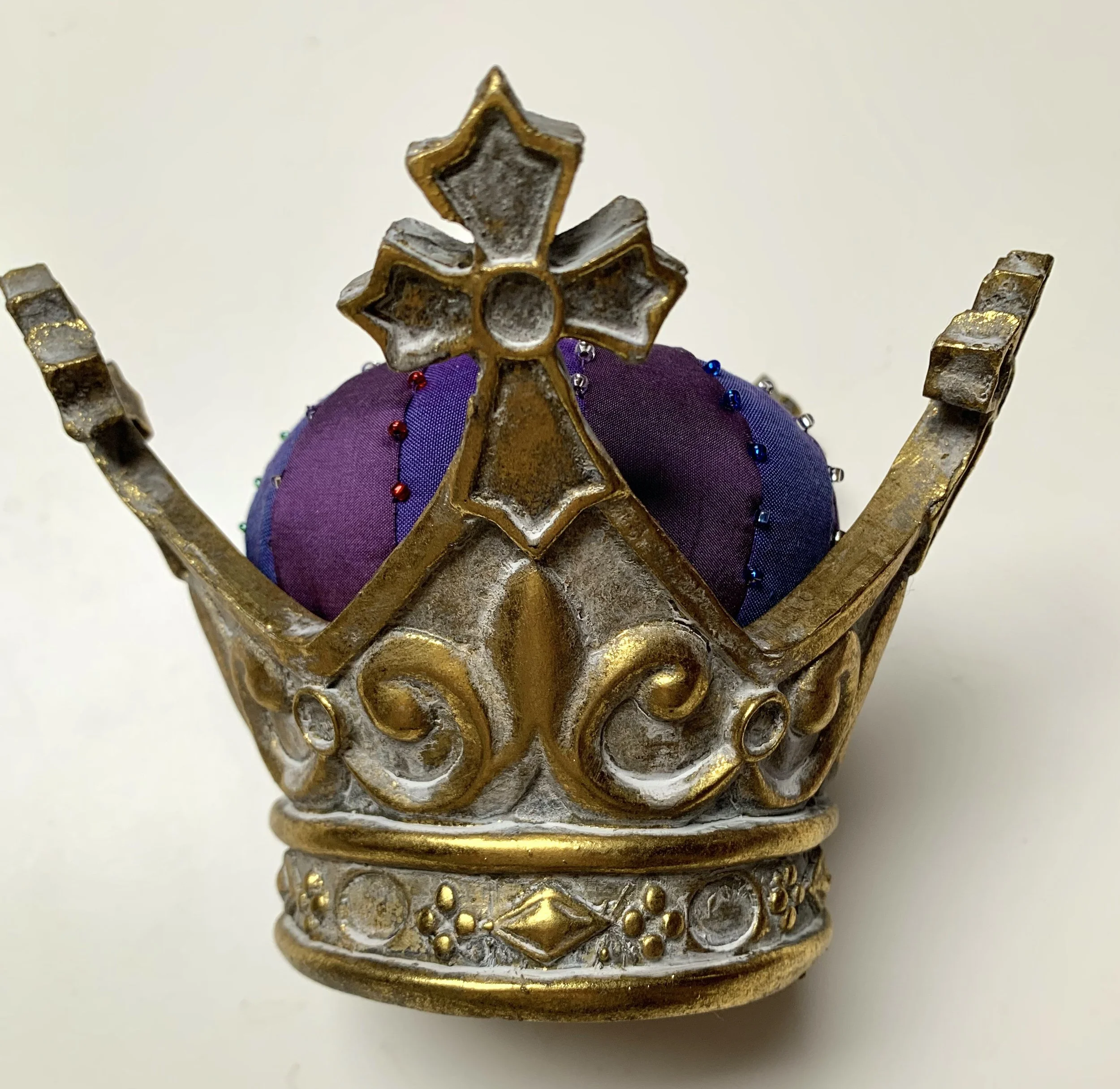 Making a Coronation Pincushion