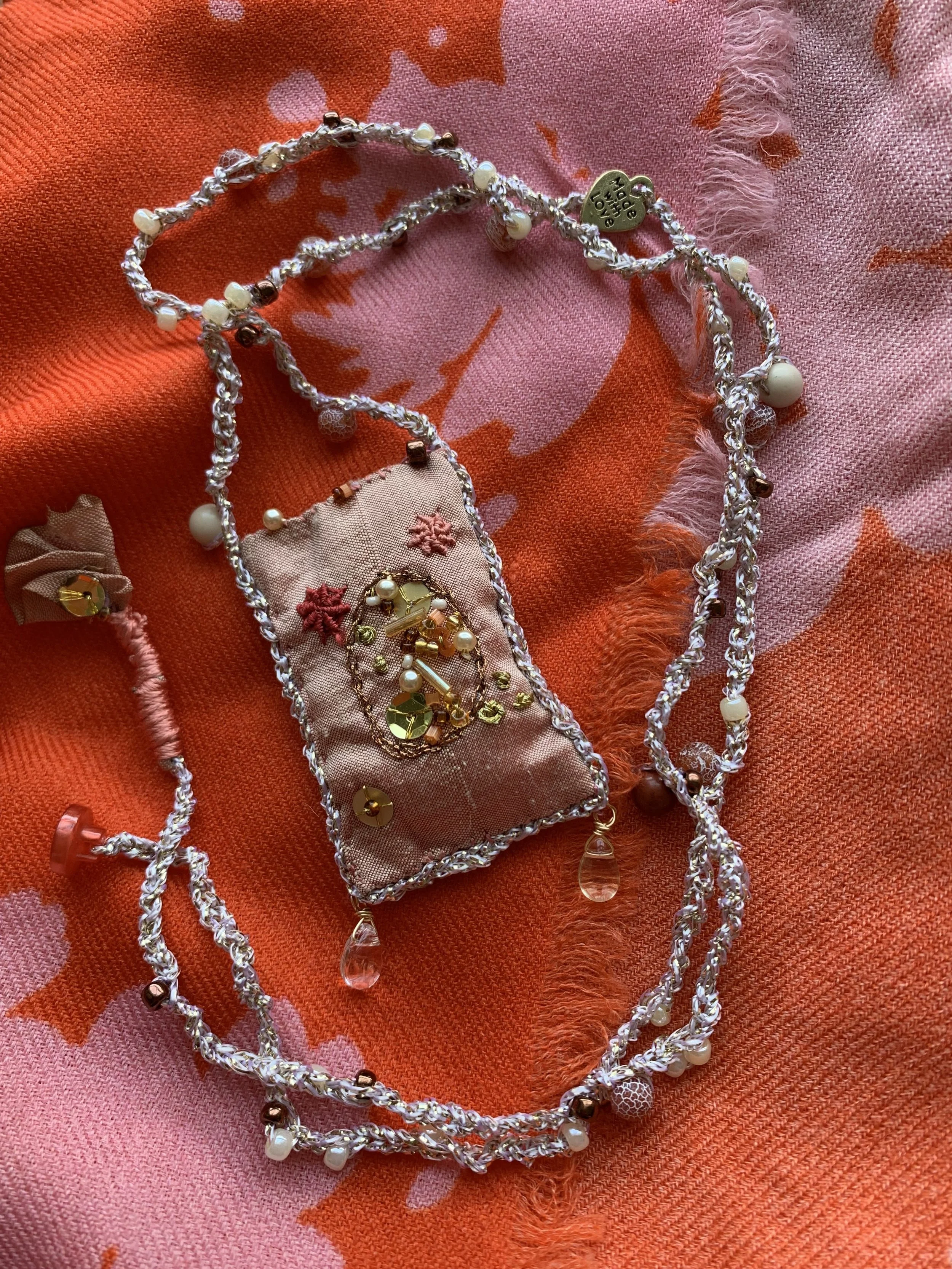 Making embroidered jewellery